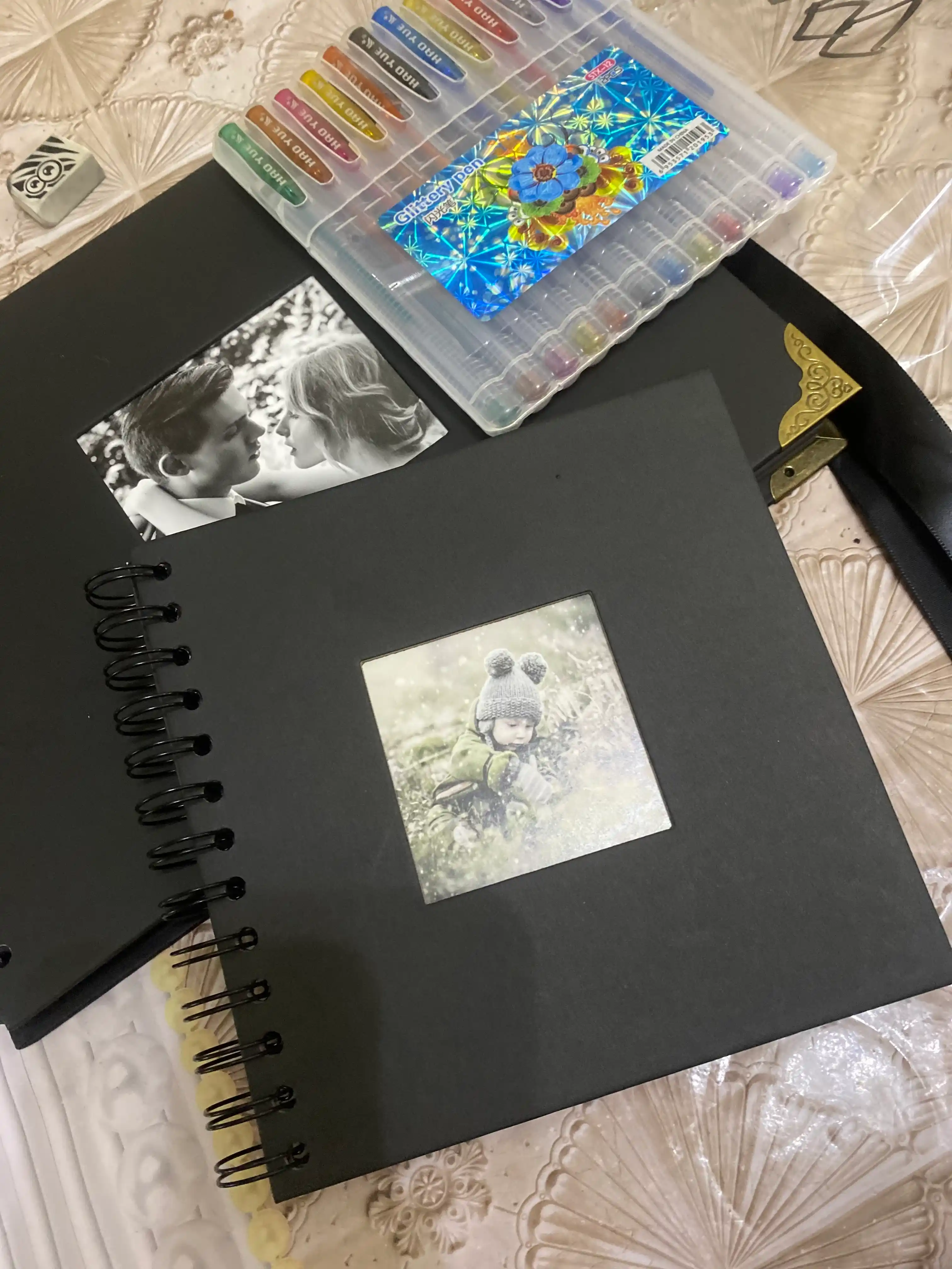 Bolalar, oila, to'y uchun fotoalbom, rasmlar uchun albom, sketchbuk, qora varaqlar bilan