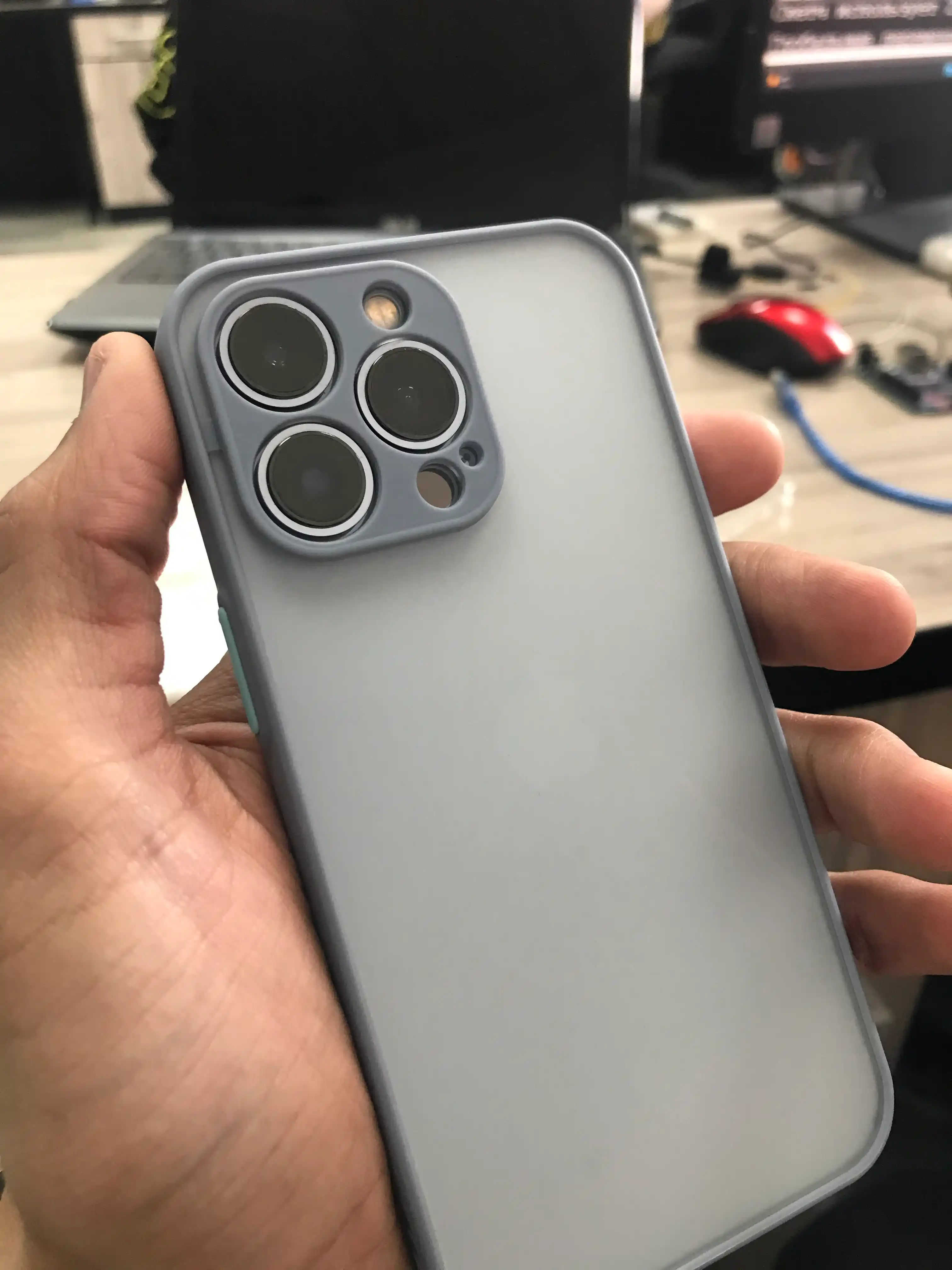 Чехол прозрачный для iPhone 12, 12 Pro, 13, 13 Pro, 14, 14 Pro