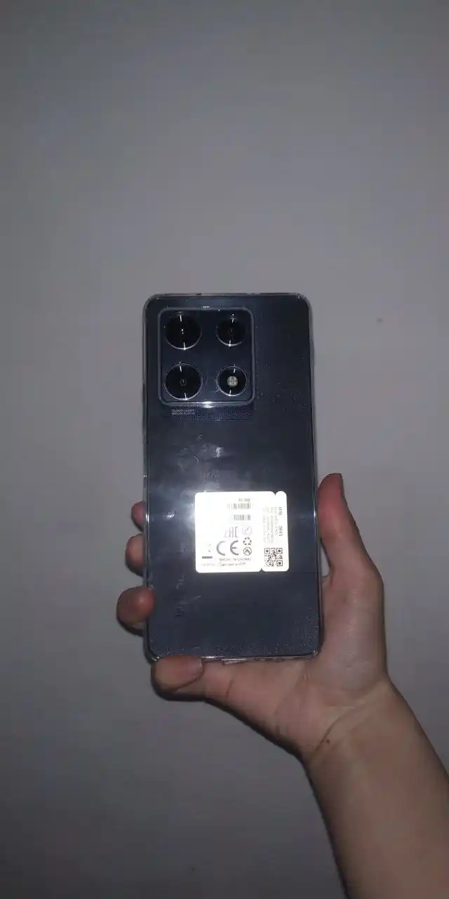 G'ilof Infinix Note 30 Pro uchun