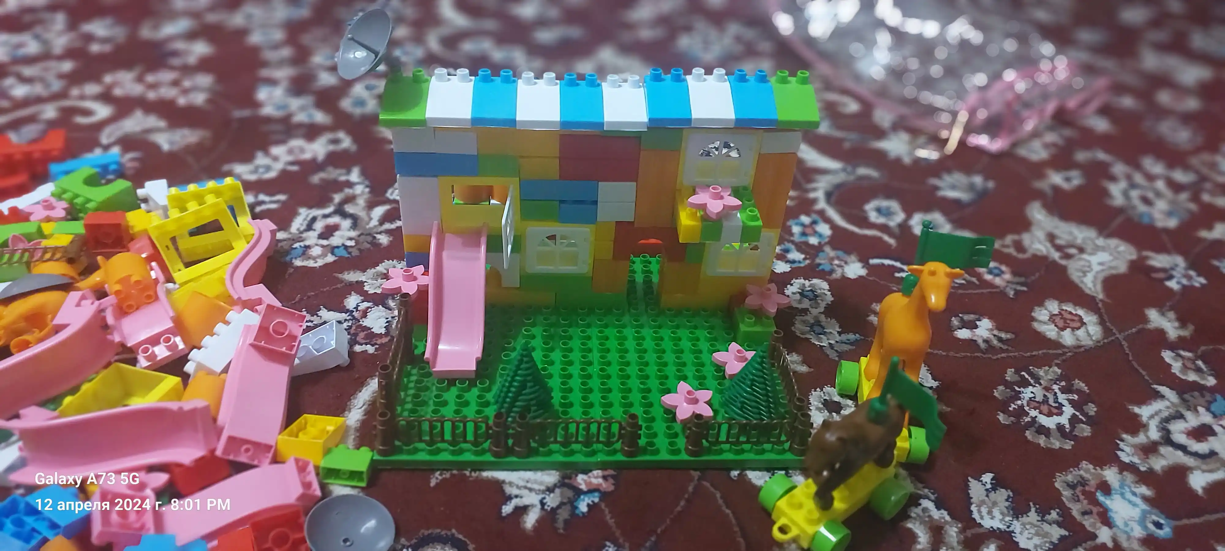 Игрушка лего конструктор