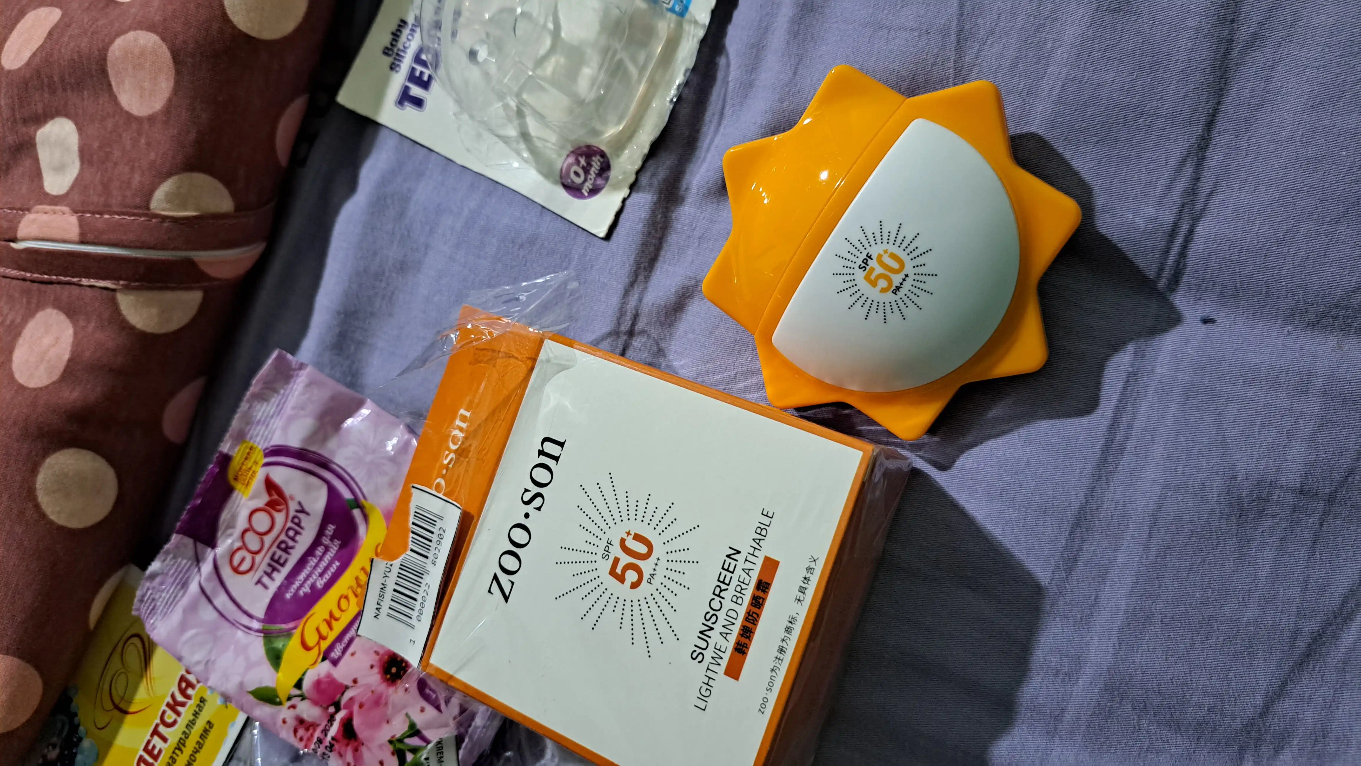Quyoshdan himoya qiluvchi krem, yuz va tana namlovchi, suvga chidamli, SPF 50 PA++