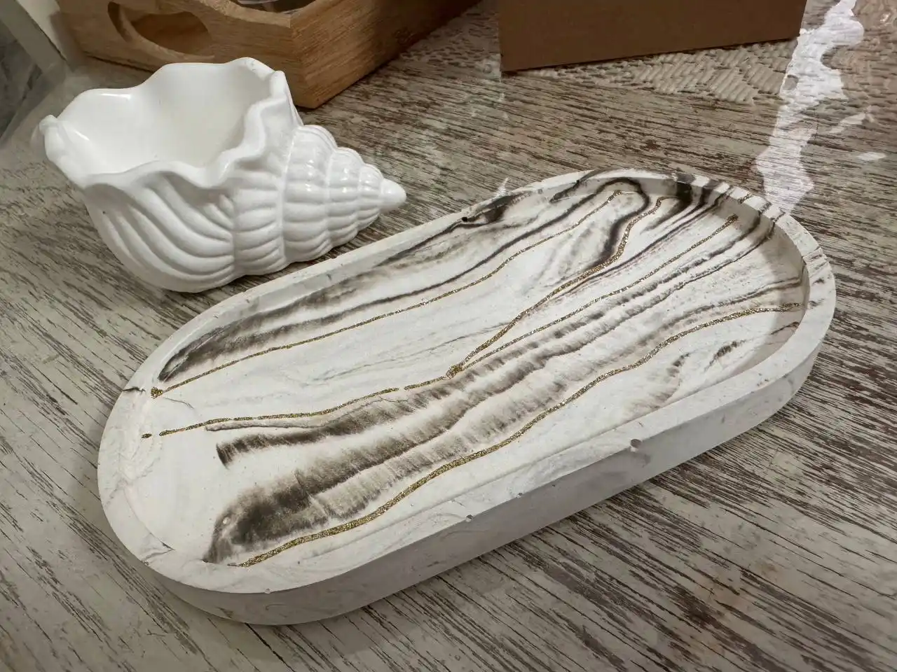 Interyer tagkursi Oval, zargarlik buyumlari va aksessuarlar uchun, 18 * 10 sm