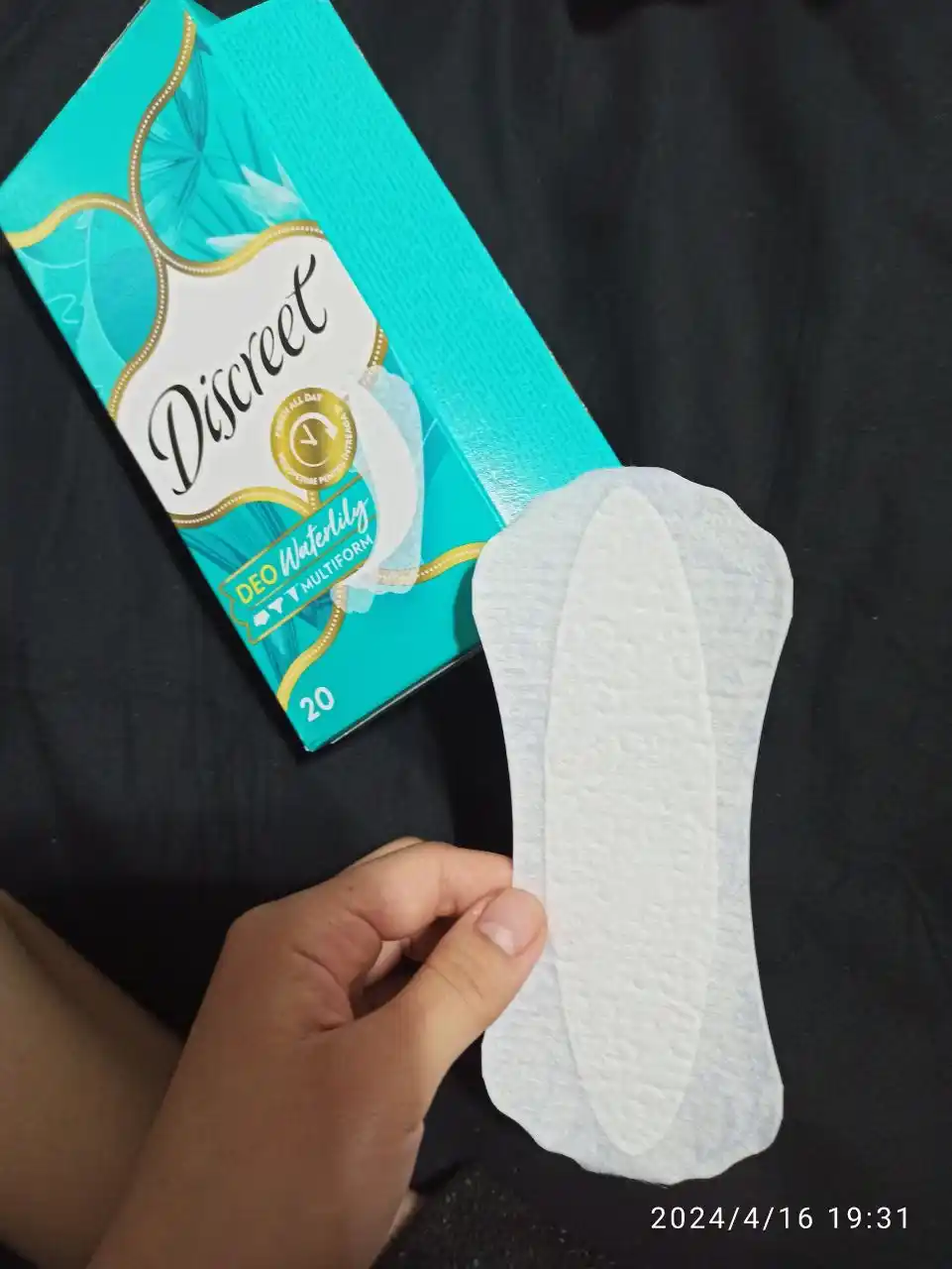 Ежедневные прокладки Discreet Multiform Водная лилия, 20 шт