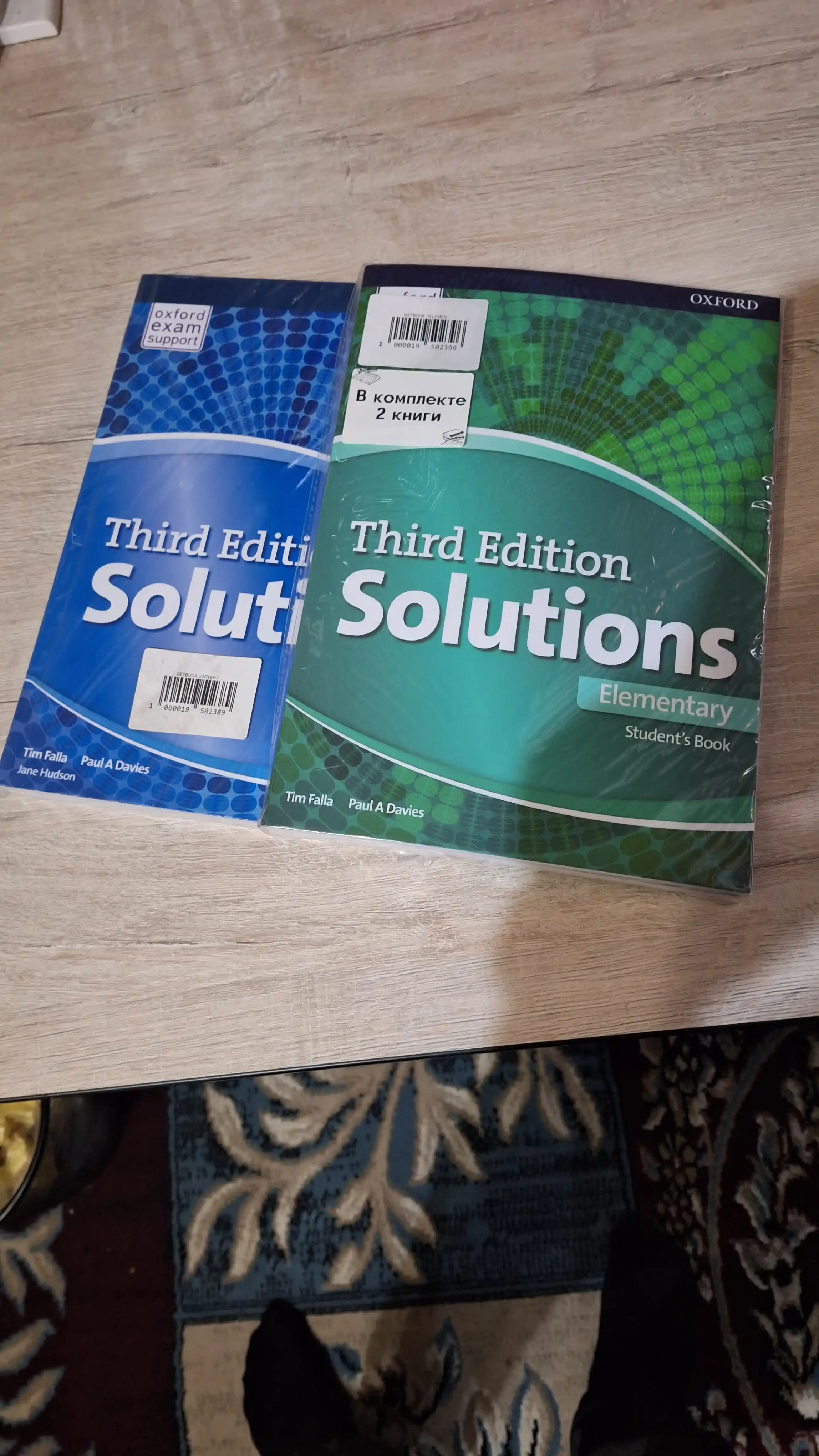 Solutions, Advanced - Student's book and Work Book