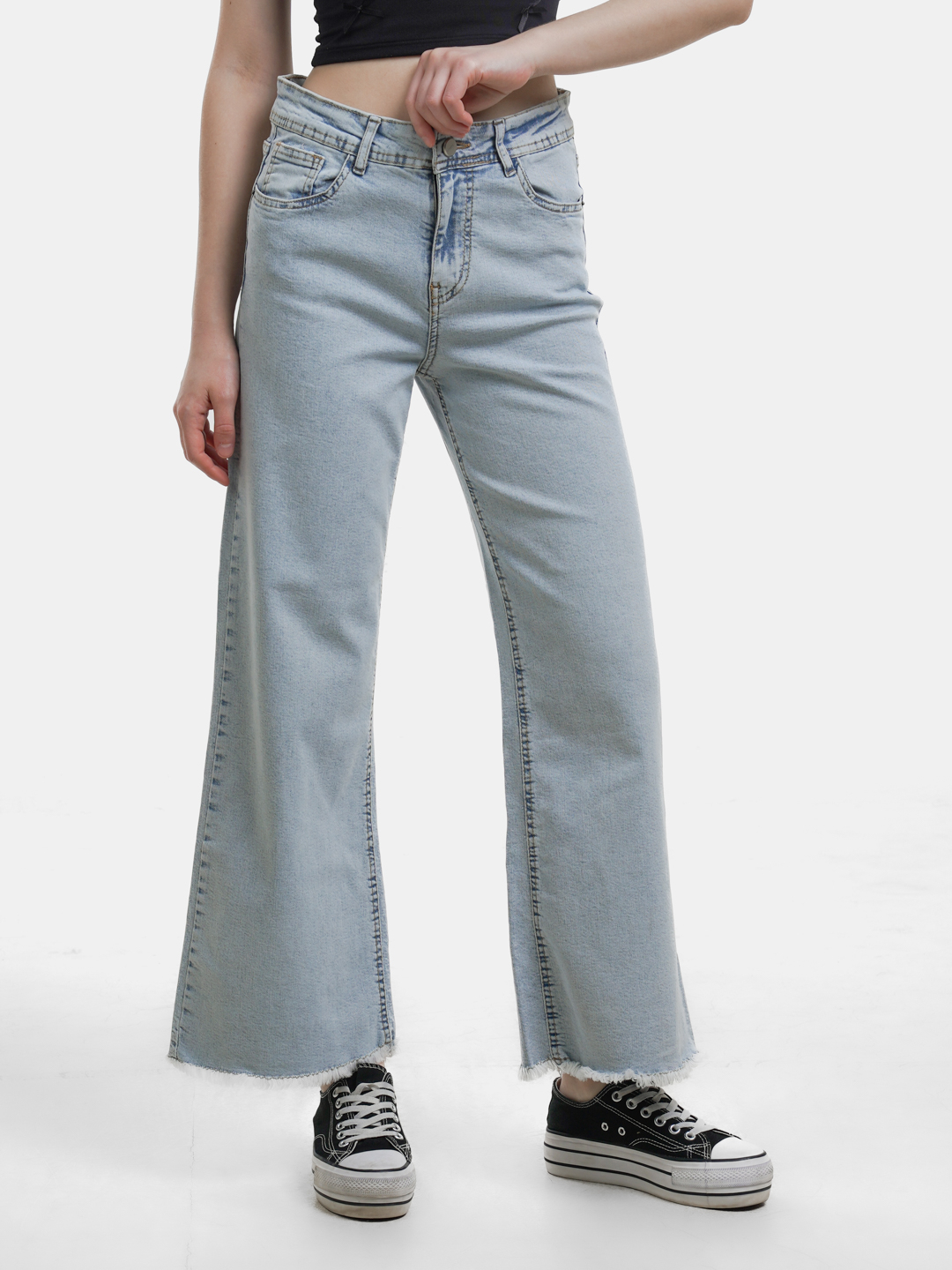 Pul uchun anal porno Tatuirovka kompaniyasi porno filmlar