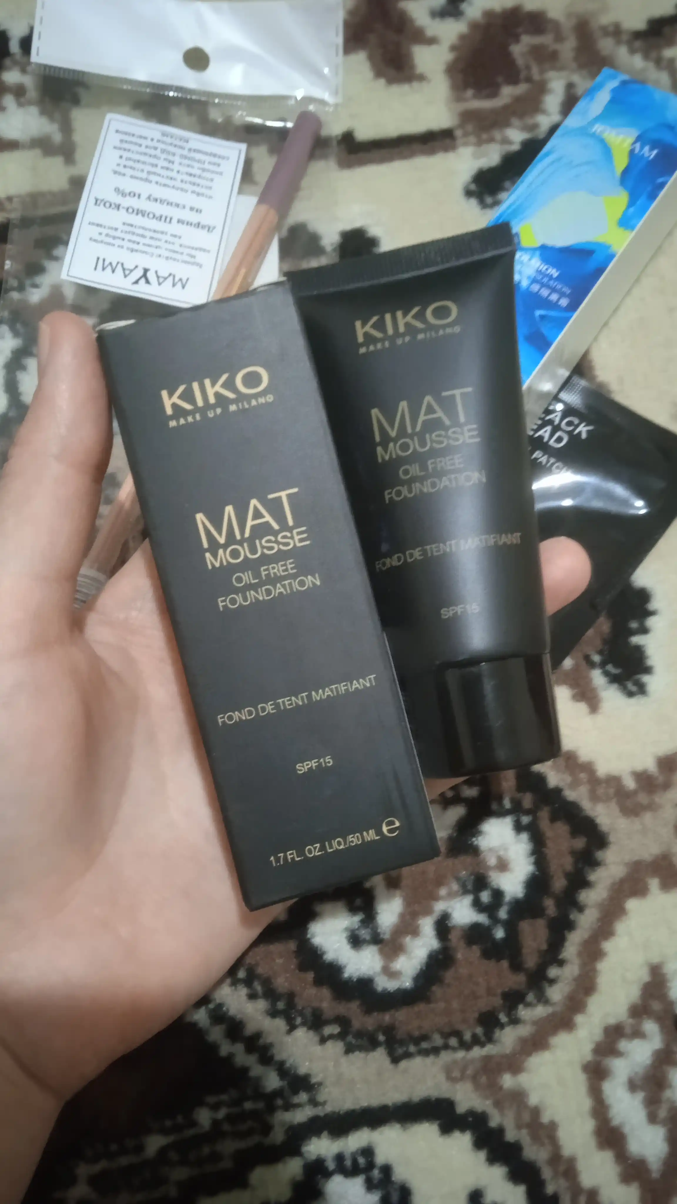 Yuz uchun matlashtiruvchi tonal krem-muss Mat Mouse