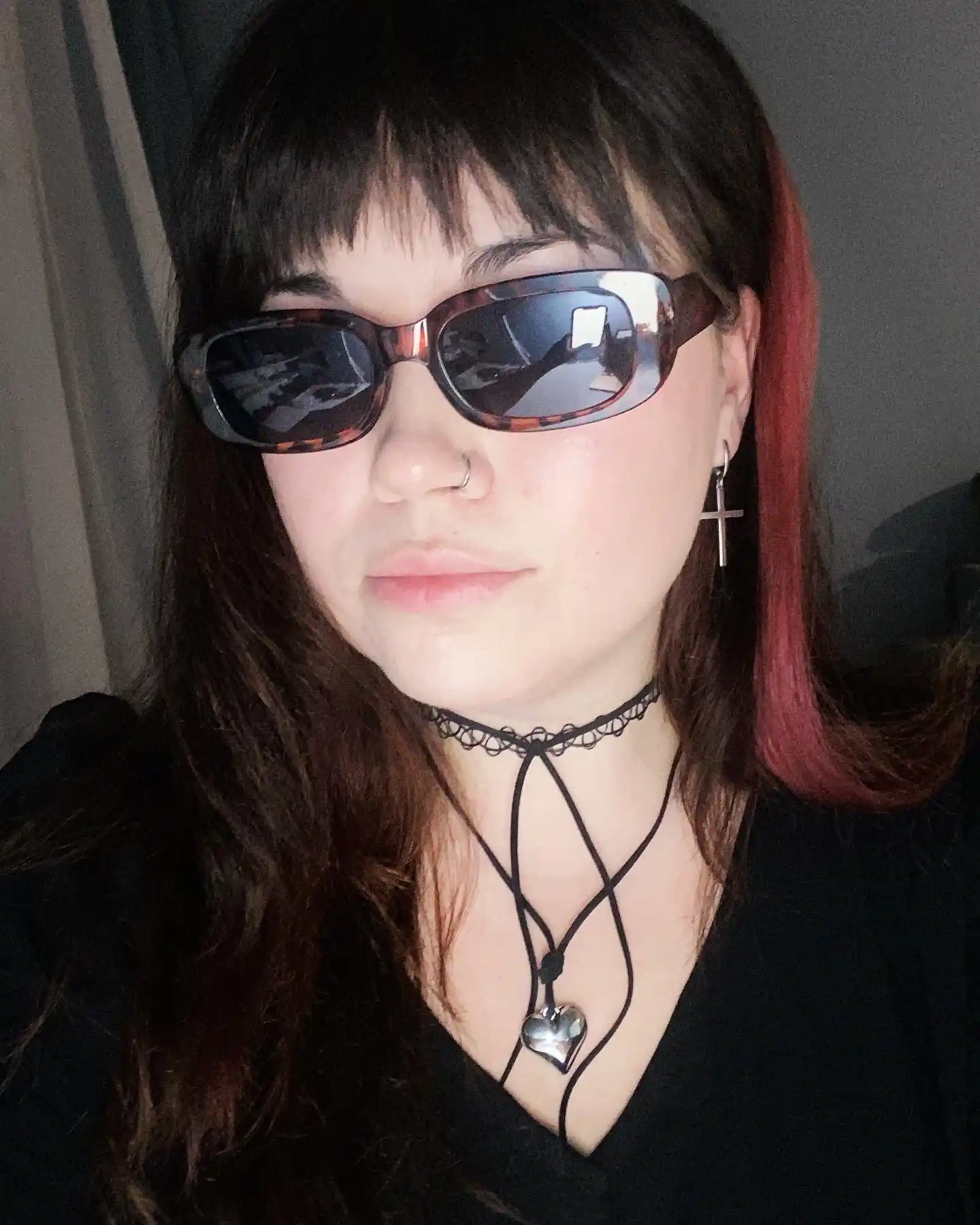 Quyoshdan saqlovchi ko'zoynaklar ayollar uchun Sci Fi Top, g'ilof va salfetka to'plamda