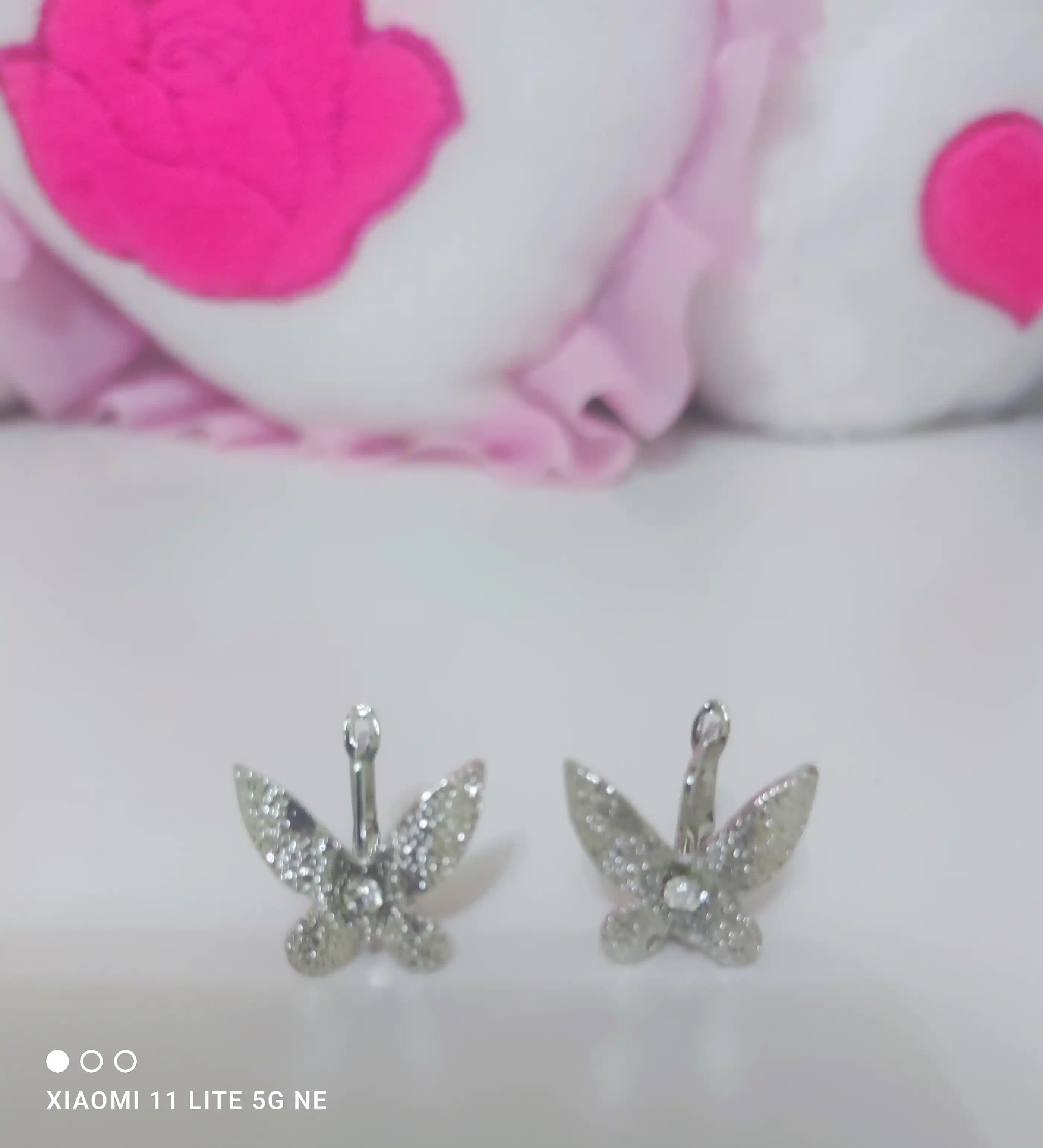 Серьги для женщин