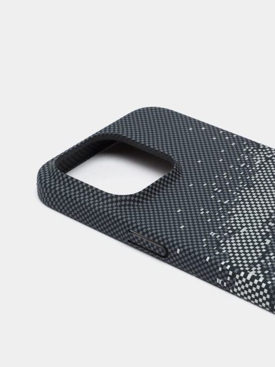 Чехлы для iPhone 15 Pro Max