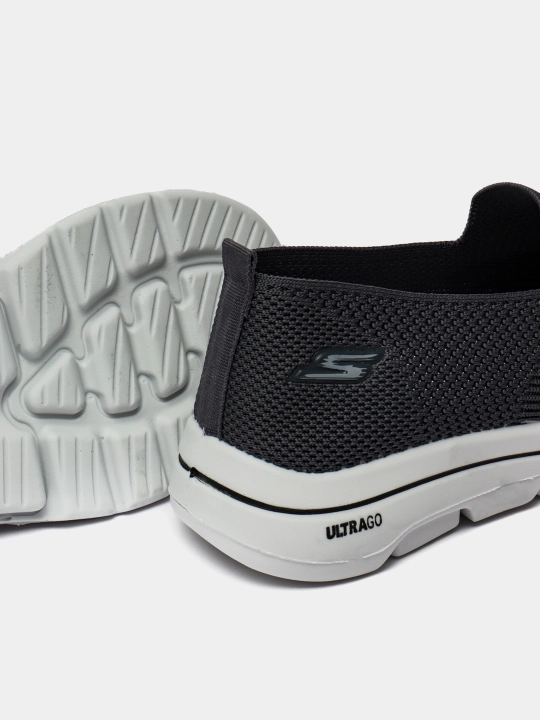 Erkaklar krossovkasi universal, to'rli slip-on bahor va yoz uchun, yengil va qulay 39-44