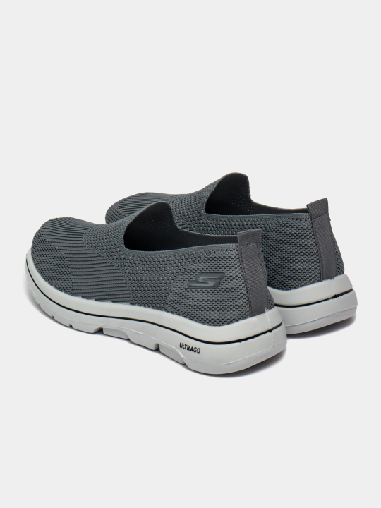 Erkaklar krossovkasi universal, to'rli slip-on bahor va yoz uchun, yengil va qulay 39-44