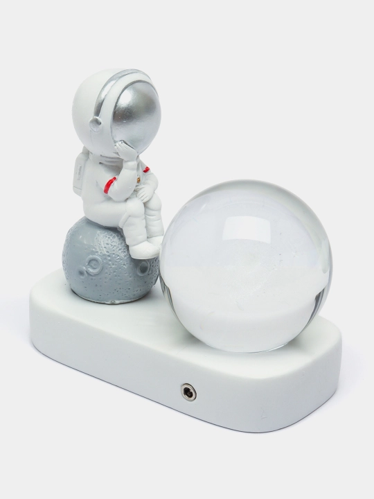 Ночник "Космонавт и хрустальный шар", USB