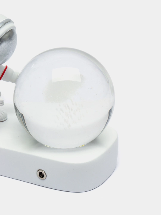 Ночник "Космонавт и хрустальный шар", USB