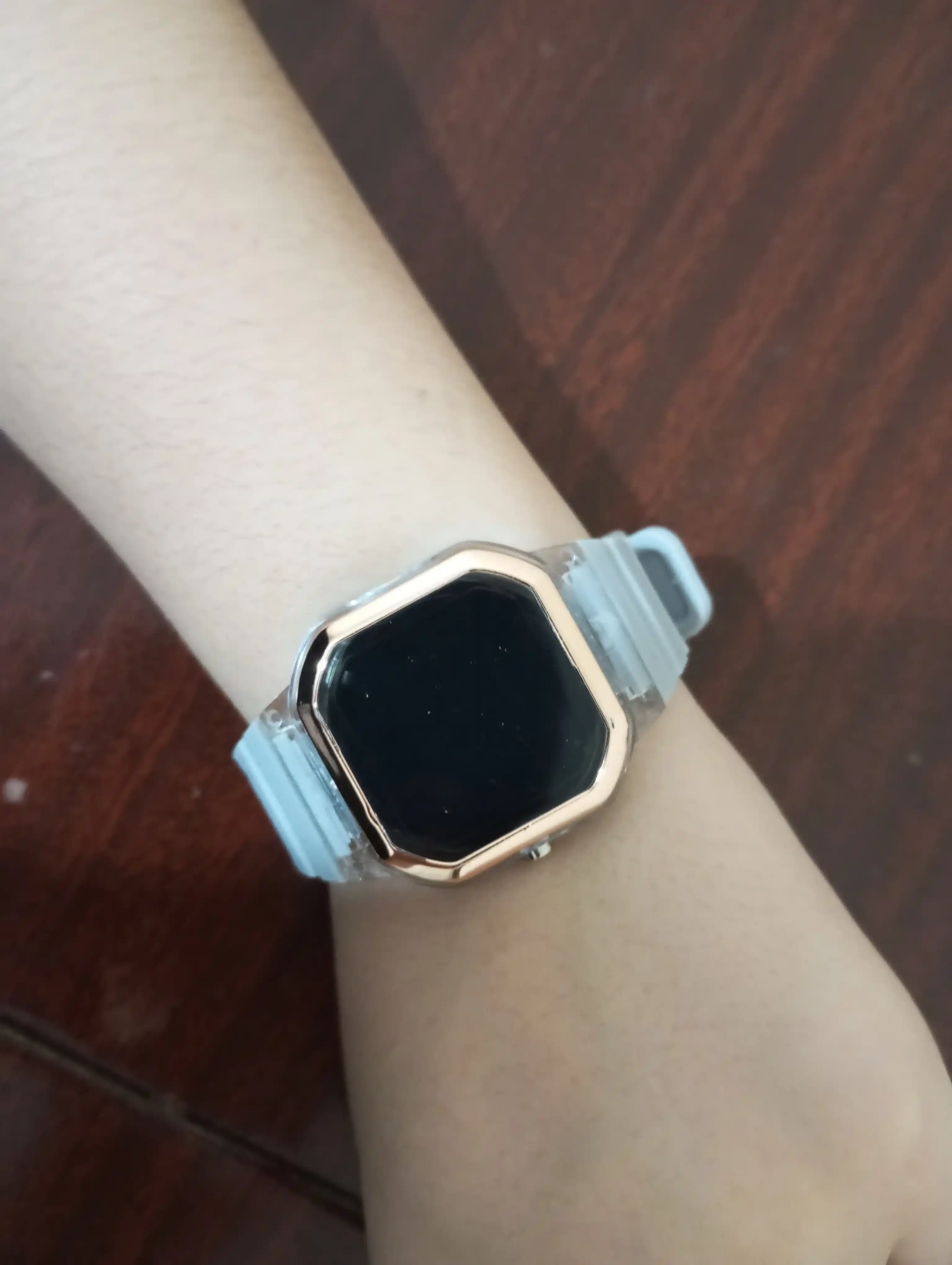 Qo'l soati "LED Watch"
