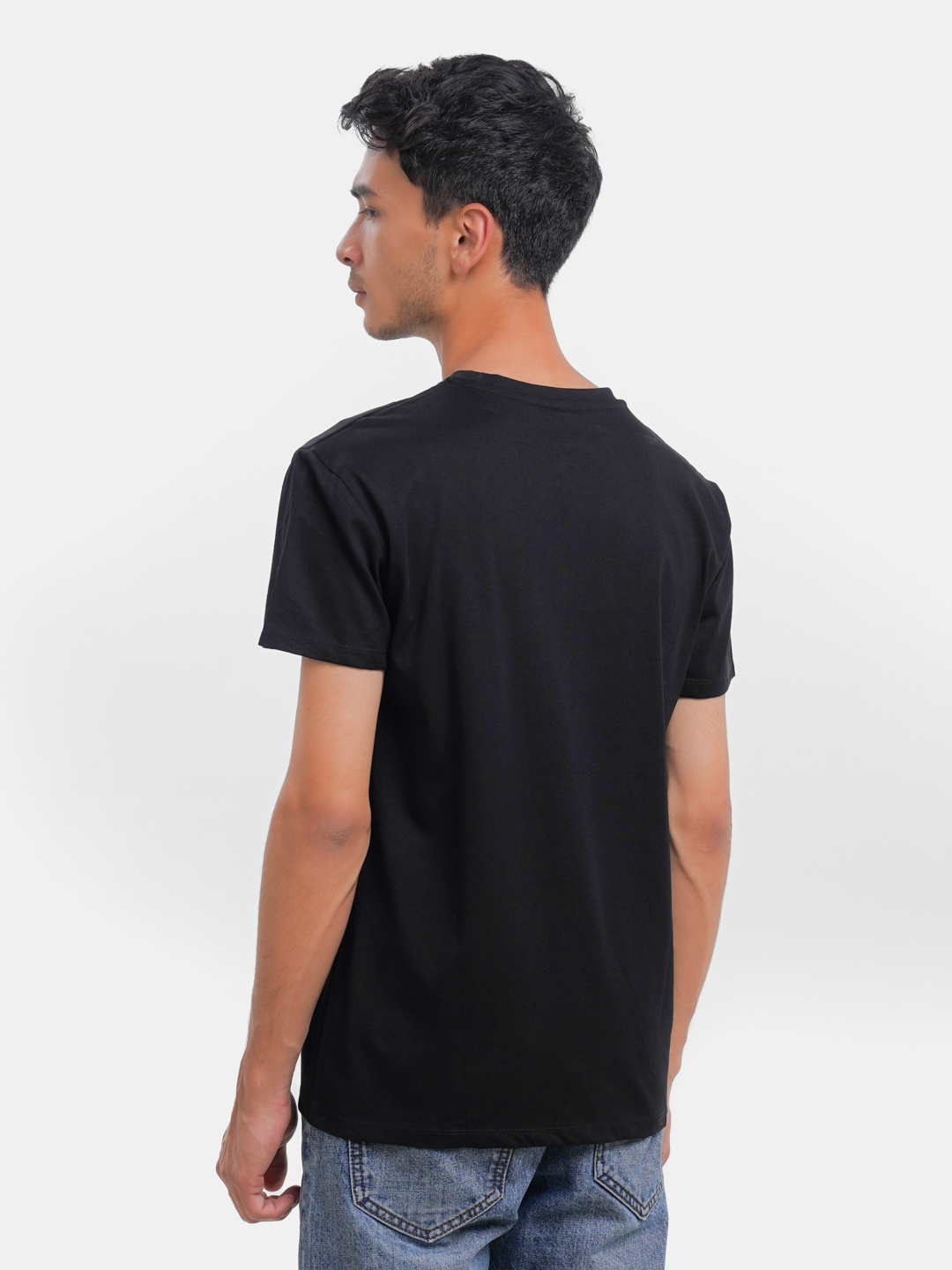 Ular xolani hushidan ketgunicha mast qilib qo‘yib, uni o‘tkazib yuborishdi Rus tombul porno