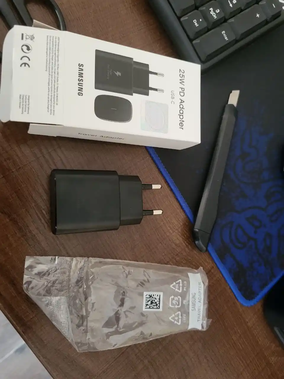 Зарядное устройство для устройств 25 WT/Ватт PD, адаптер USB-C, c быстрой зарядкой