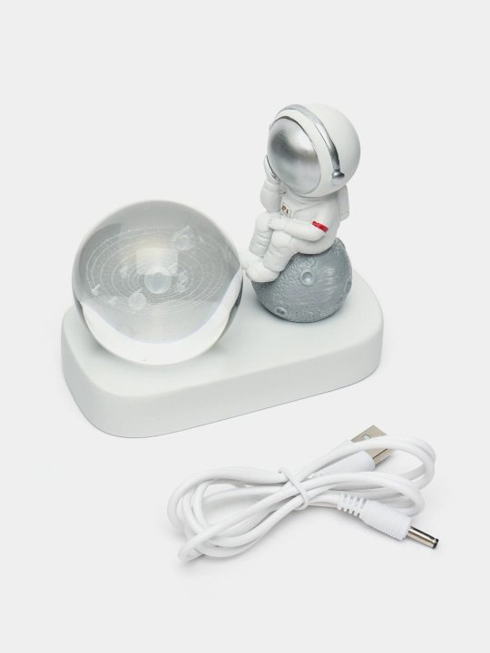 Tungi chiroq "Kosmonavt va billur shar", USB - 