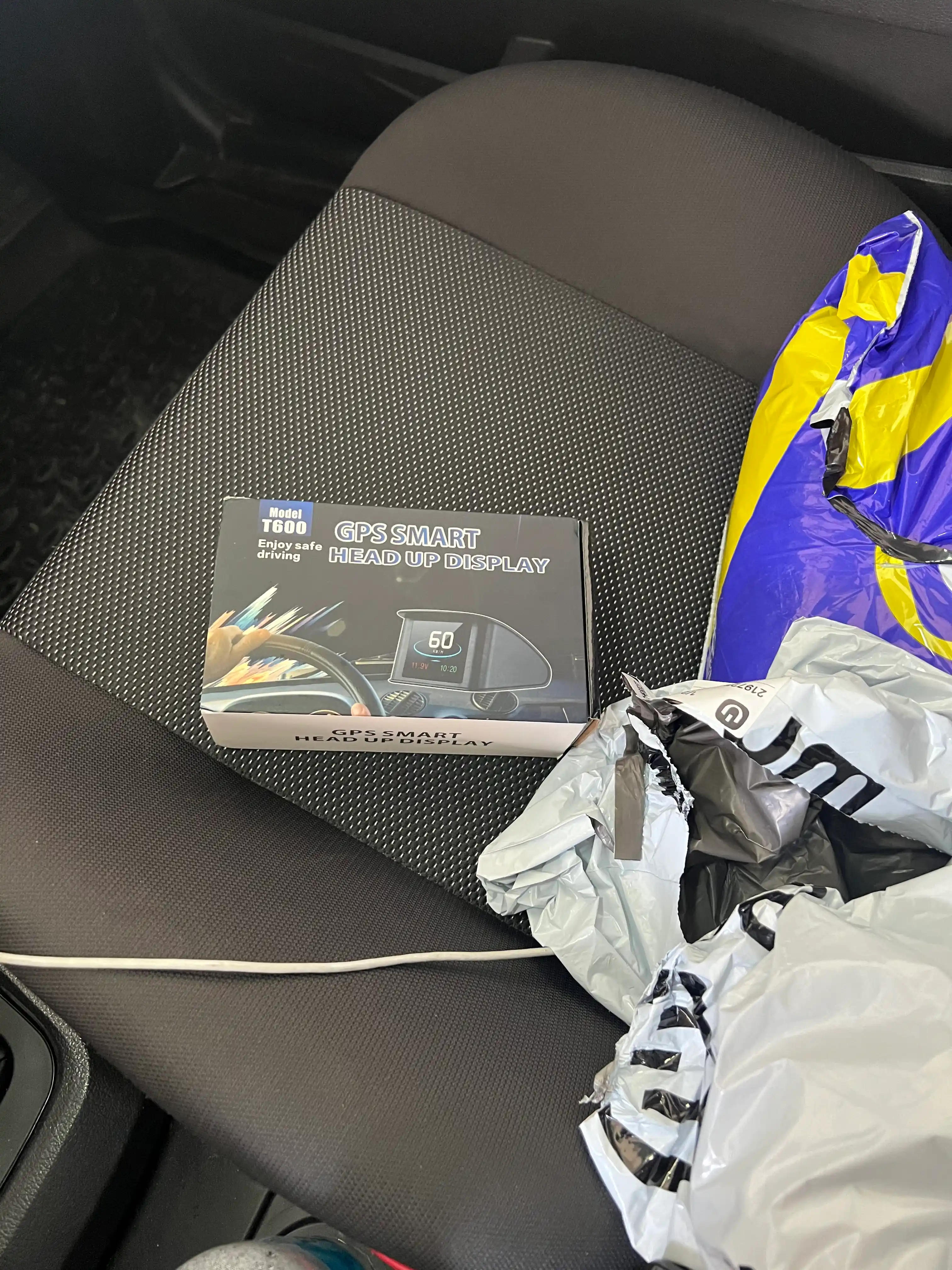 Universal OBD2 skaneri P10 ekrani, spidometri, harorat sensori, bort kompyuteri