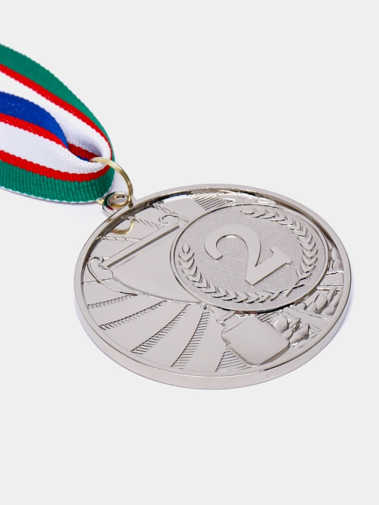 Sovrin medali, lentadagi metall, 1-oʻrin oltin, 2-oʻrin kumush, 3-oʻrin bronza