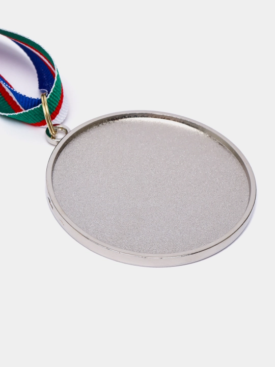 Sovrin medali, lentadagi metall, 1-oʻrin oltin, 2-oʻrin kumush, 3-oʻrin bronza