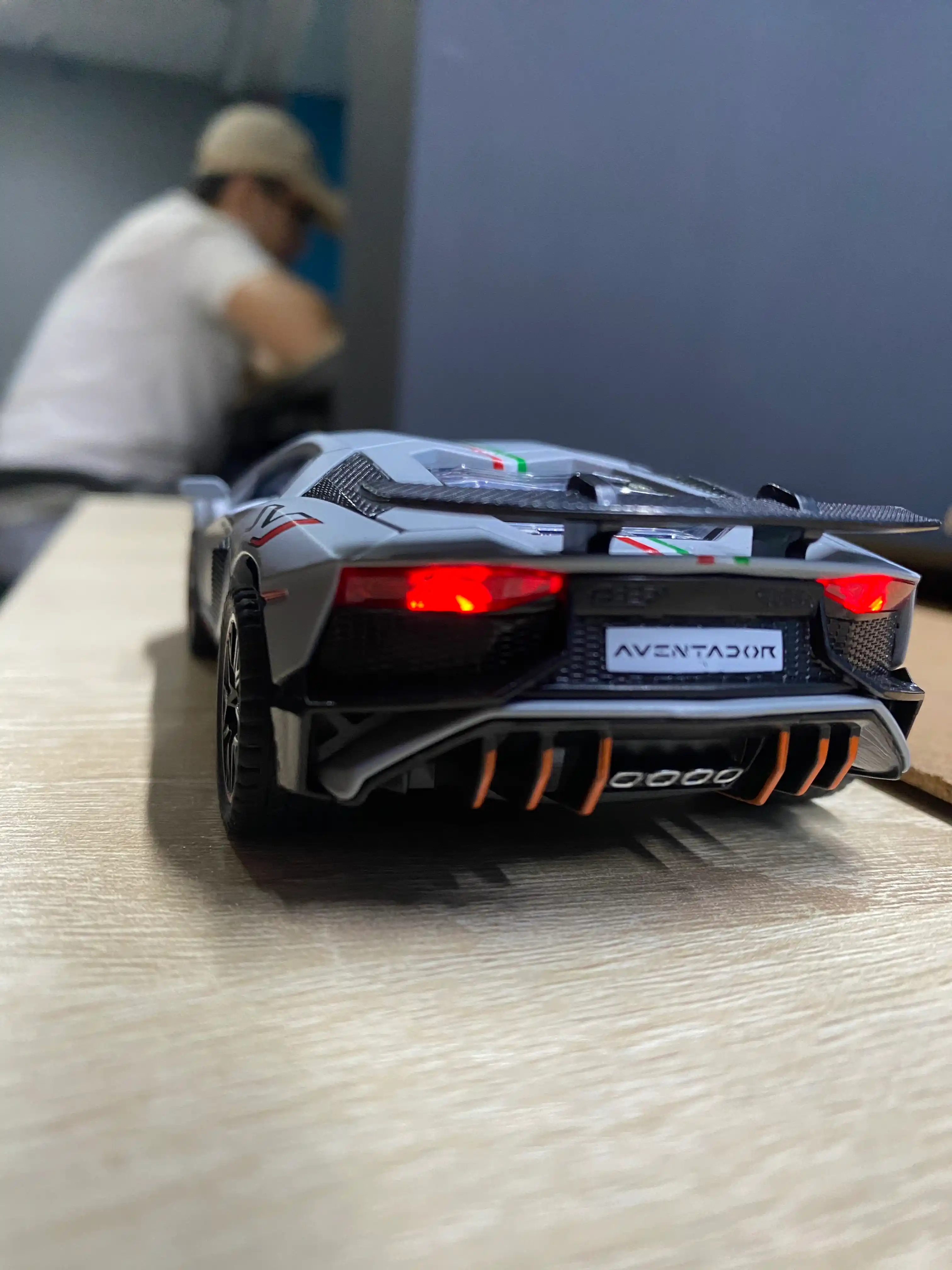 Metall mashina Lamborghini LP780 1:32