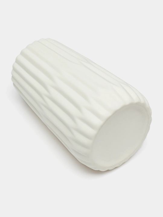 Gullar uchun sopol guldon, VASE1