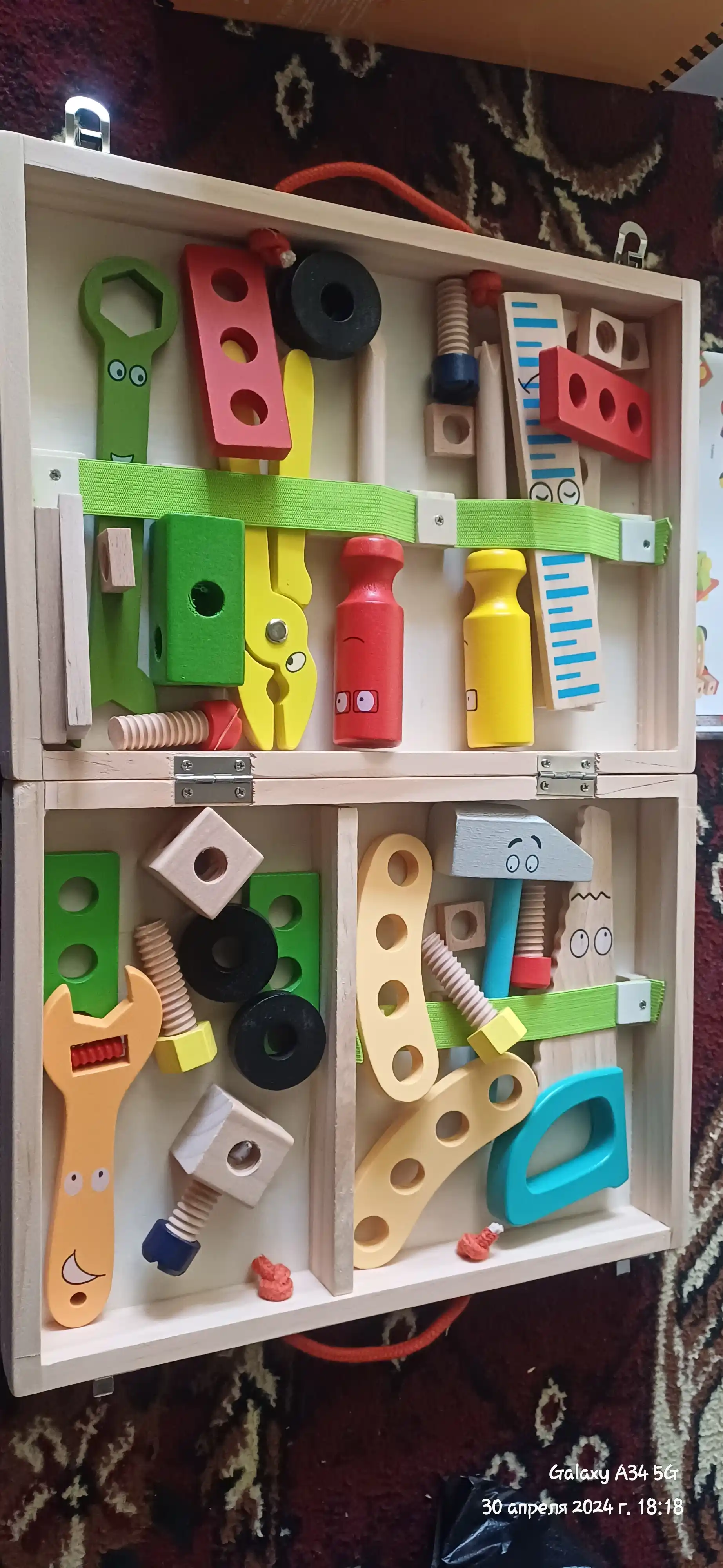 Bolalar asboblari, o'g'il va qiz bolalar uchun yog'ochli konstruktori