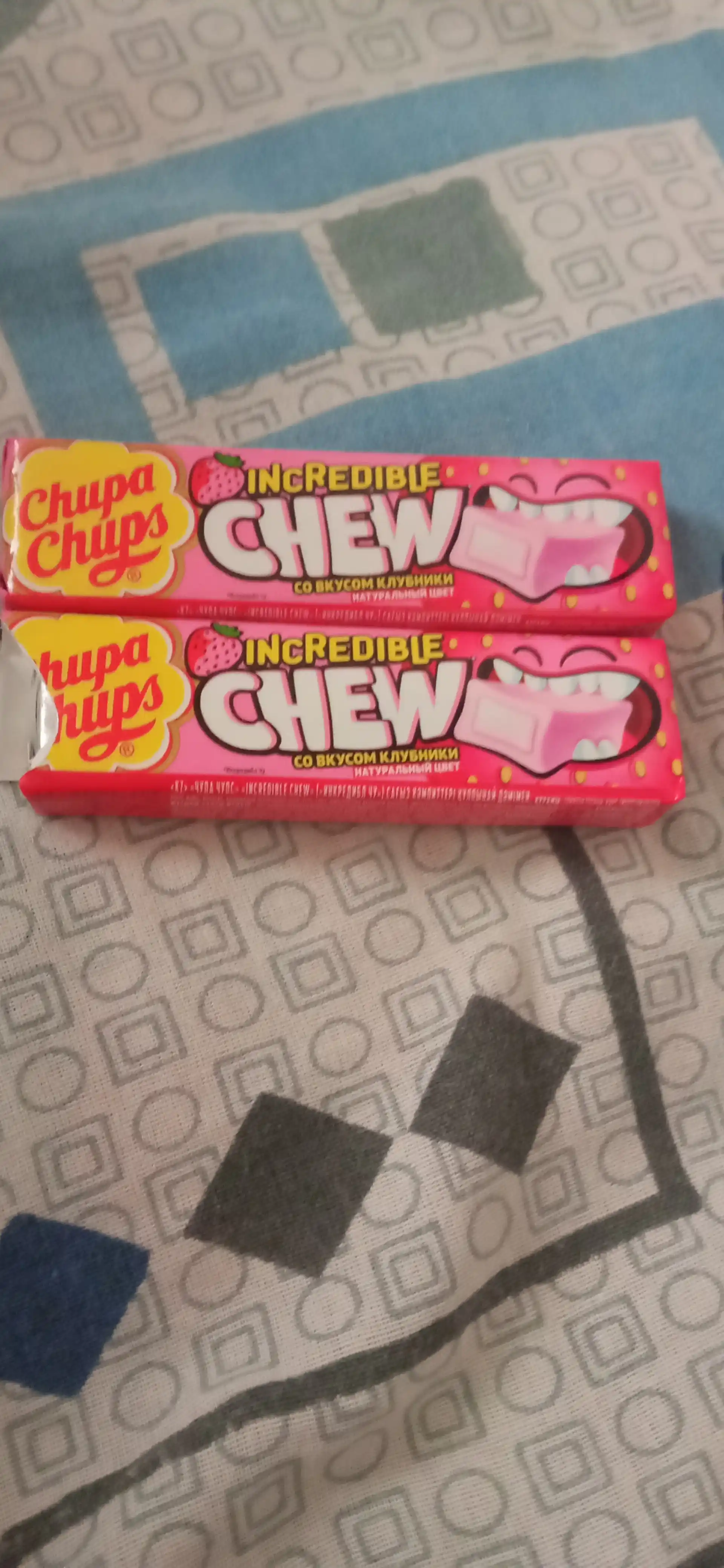 Chaynaladigan konfet Chupa Chups Incredible Qulupnay, 47 g