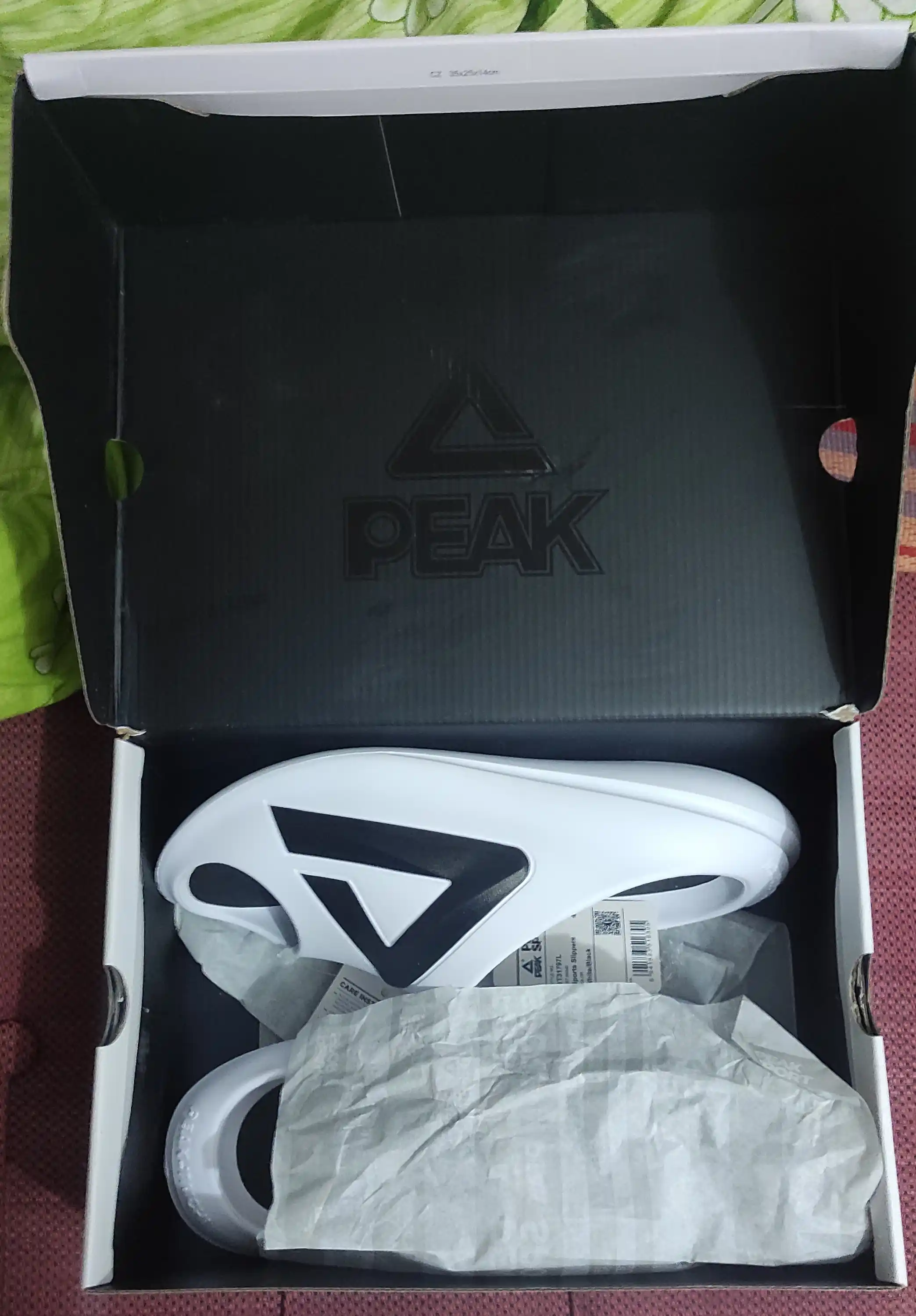 Taichi texnologiyasiga ega PEAK SPORT  taglik shippaklari