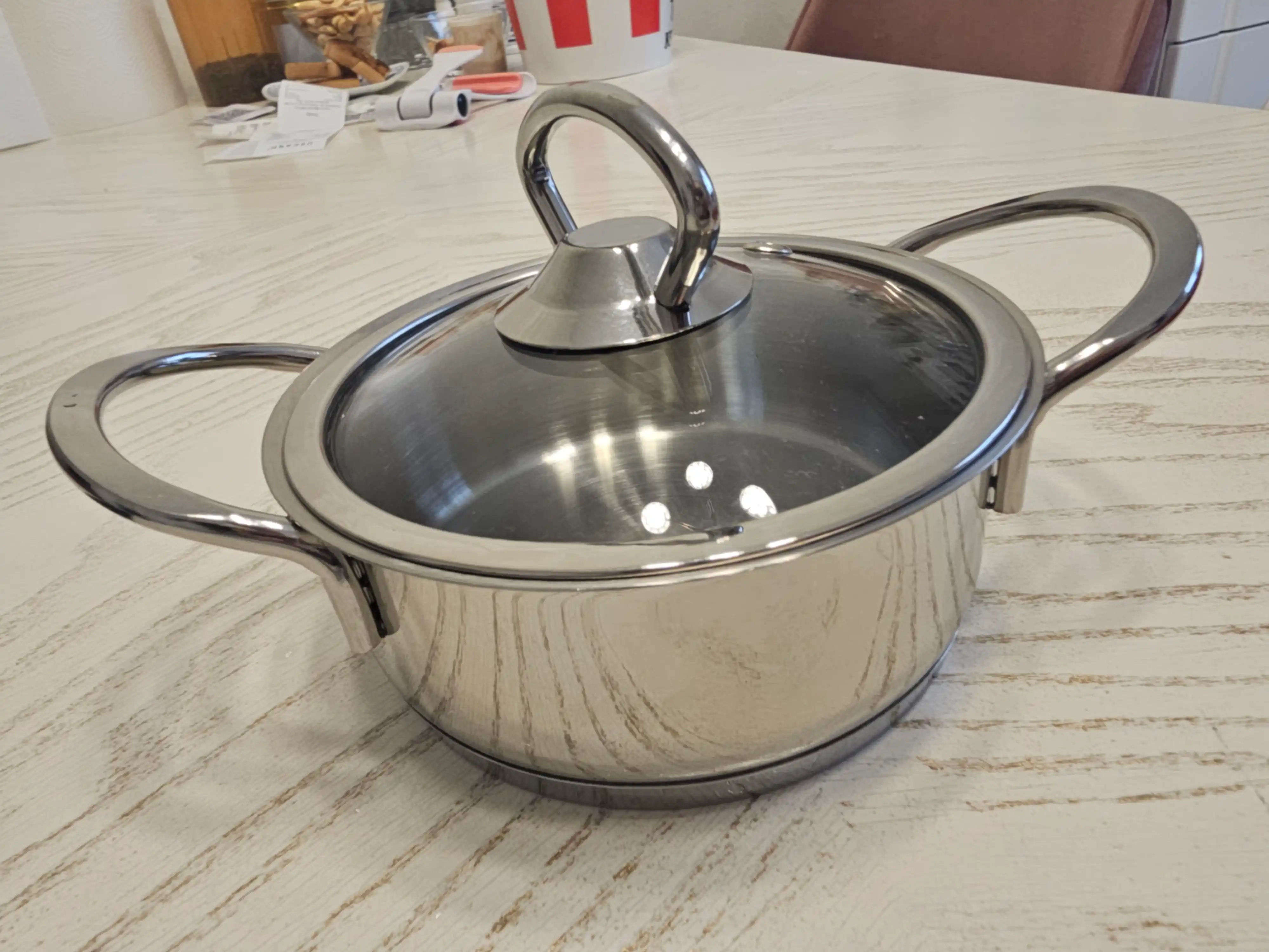 Кастрюля из нержавеющей стали со стеклянной крышкой O.M.S