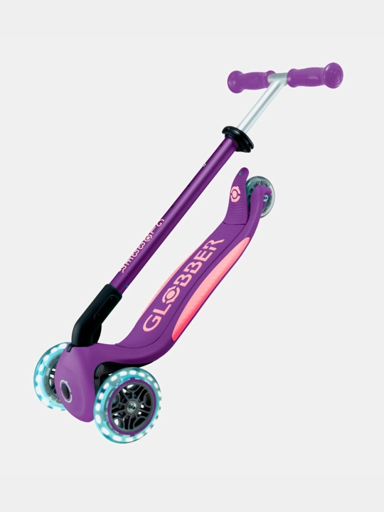 Uch g'ildirakli samokat Globber Primo Foldable Plus Lights