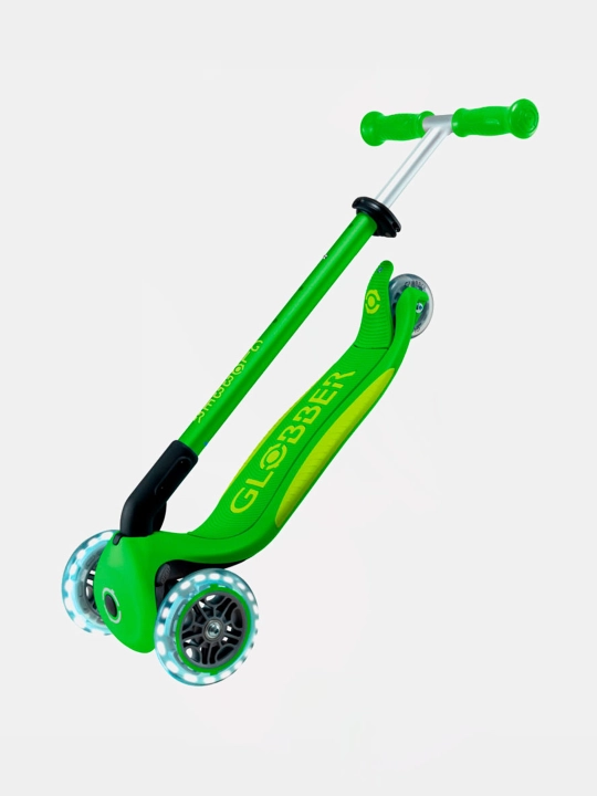 Uch g'ildirakli samokat Globber Primo Foldable Plus Lights