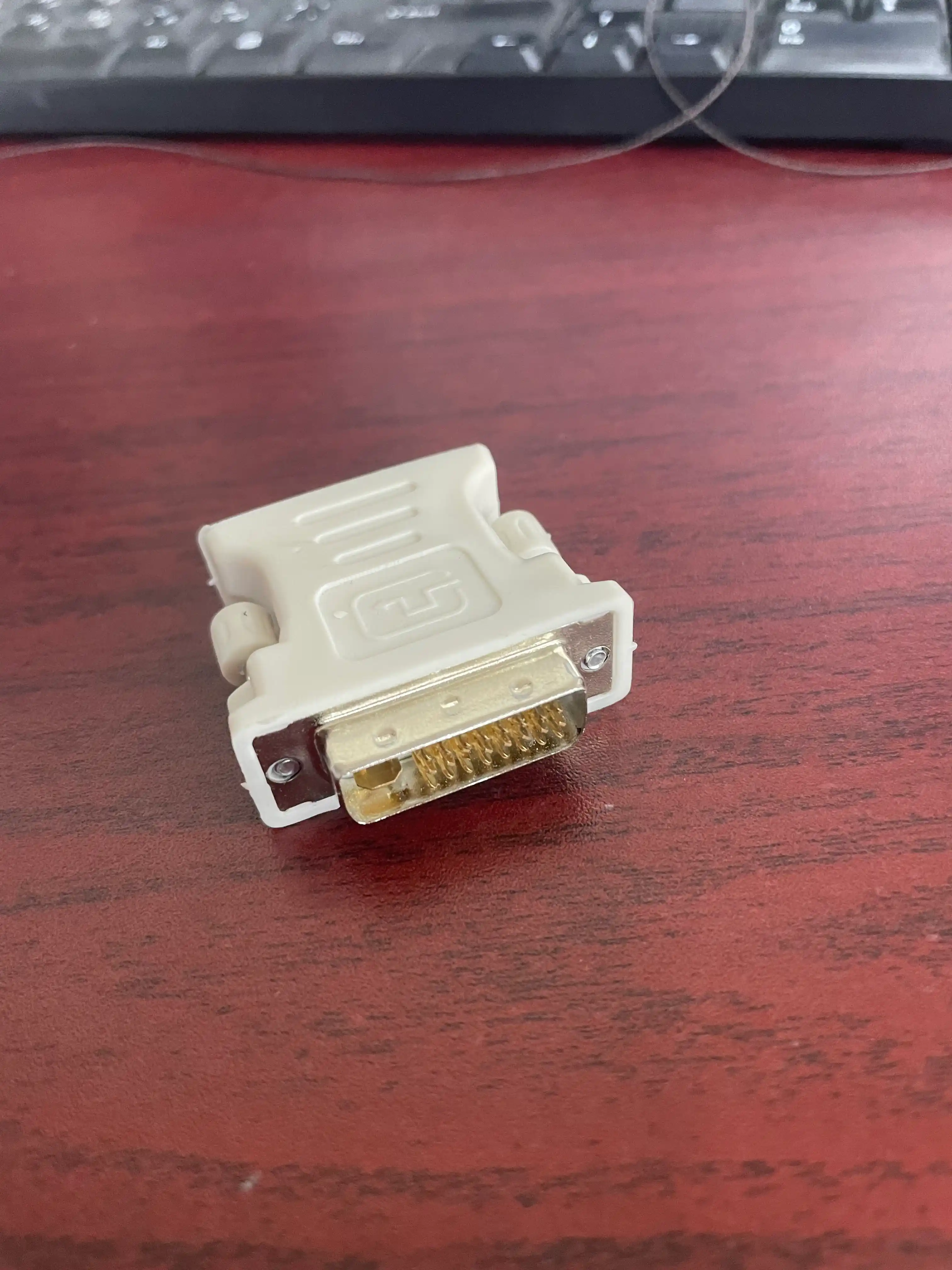 Переходник DVI на VGA для компьютера, проектора