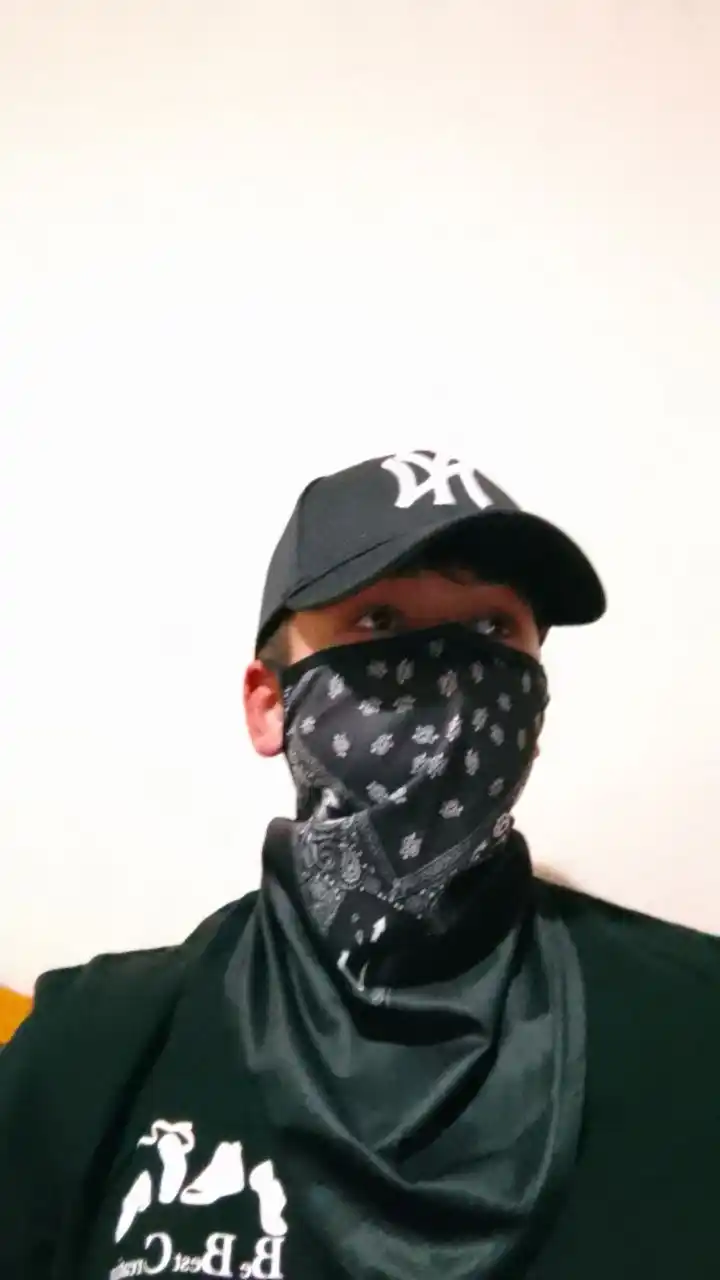 Yuz va bo'yin uchun blaklava"Sharf Trubasi Niqobi" bandana