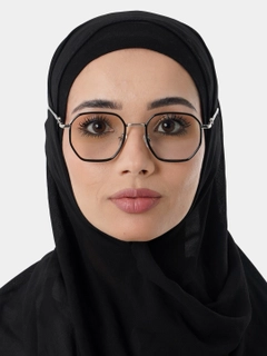 Qora