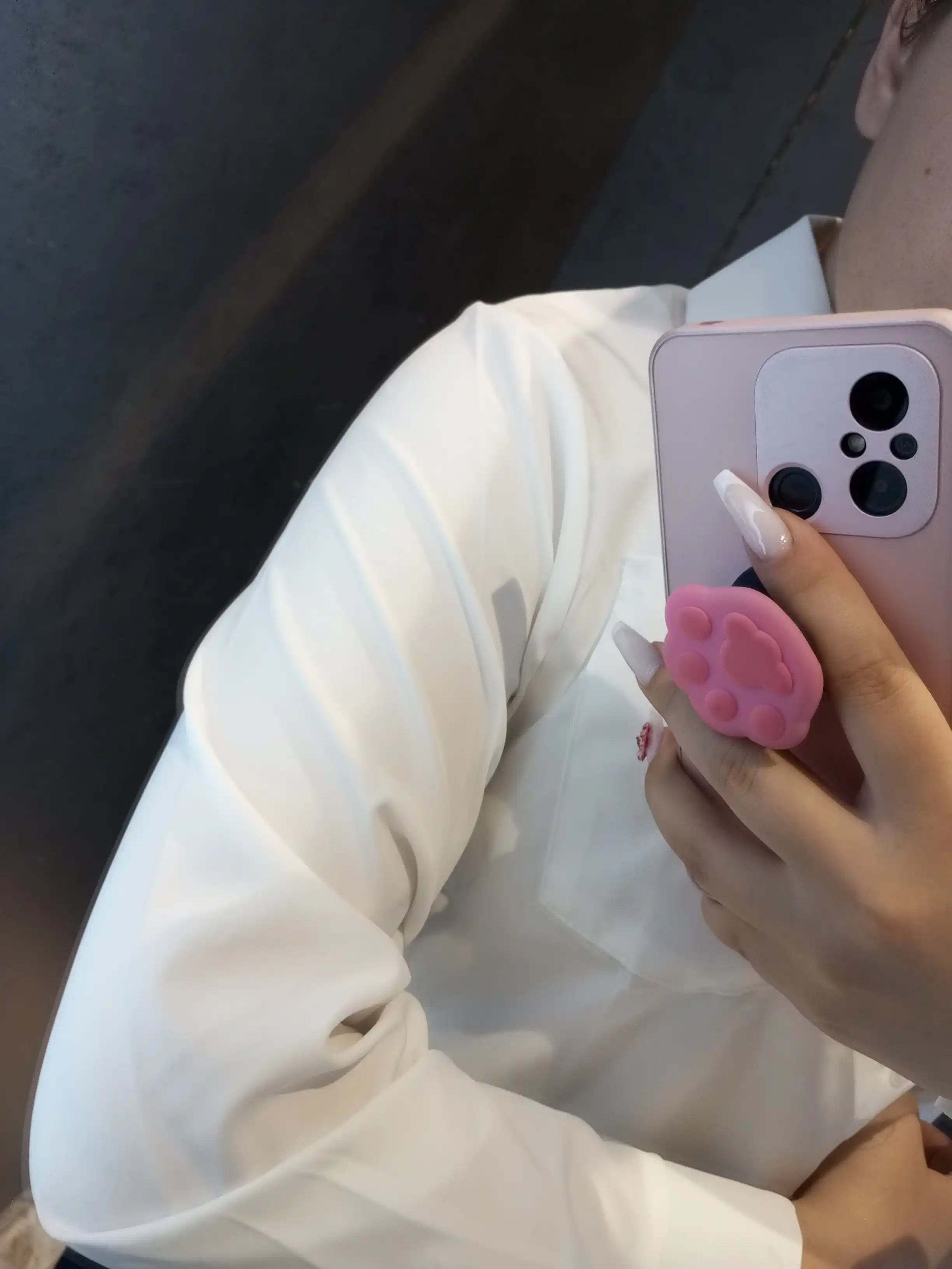 Ayollar ko'ylagi, kalta, katta o'lchamli, oq