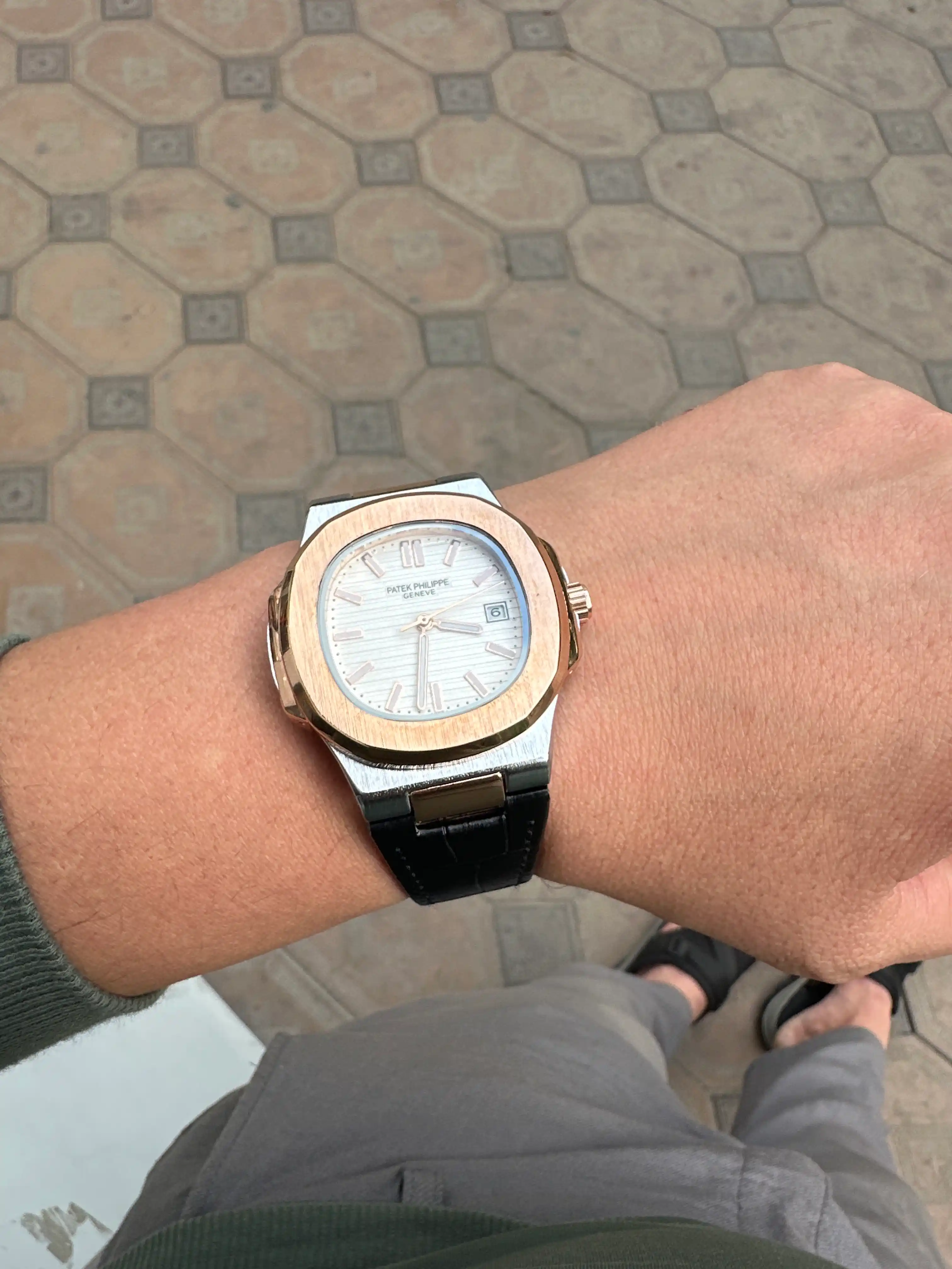 Erkaklar, mexanik, qo'l soati Patek Philippe