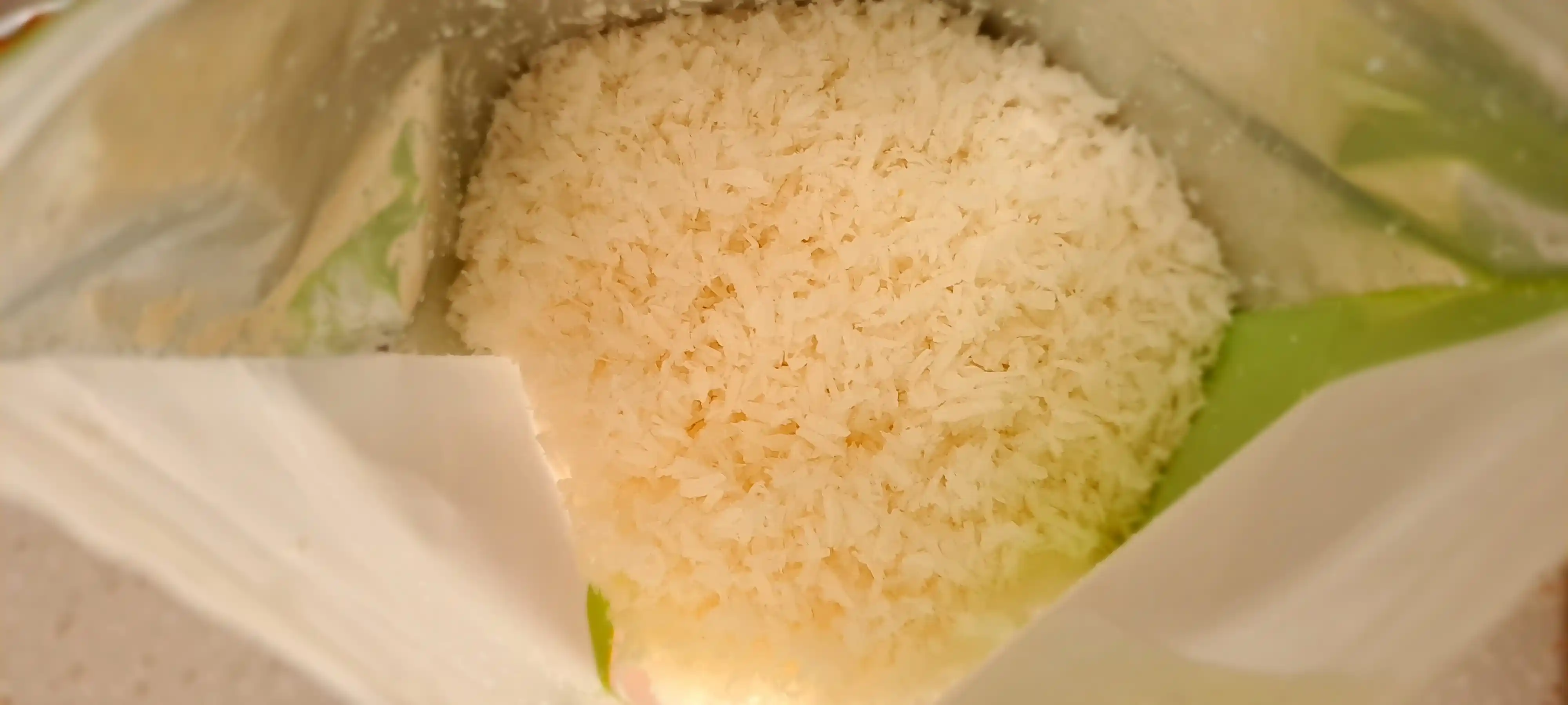 Organik o'rtacha maydalangan kokos yong'og'i Biolavka parchalari, 250 g