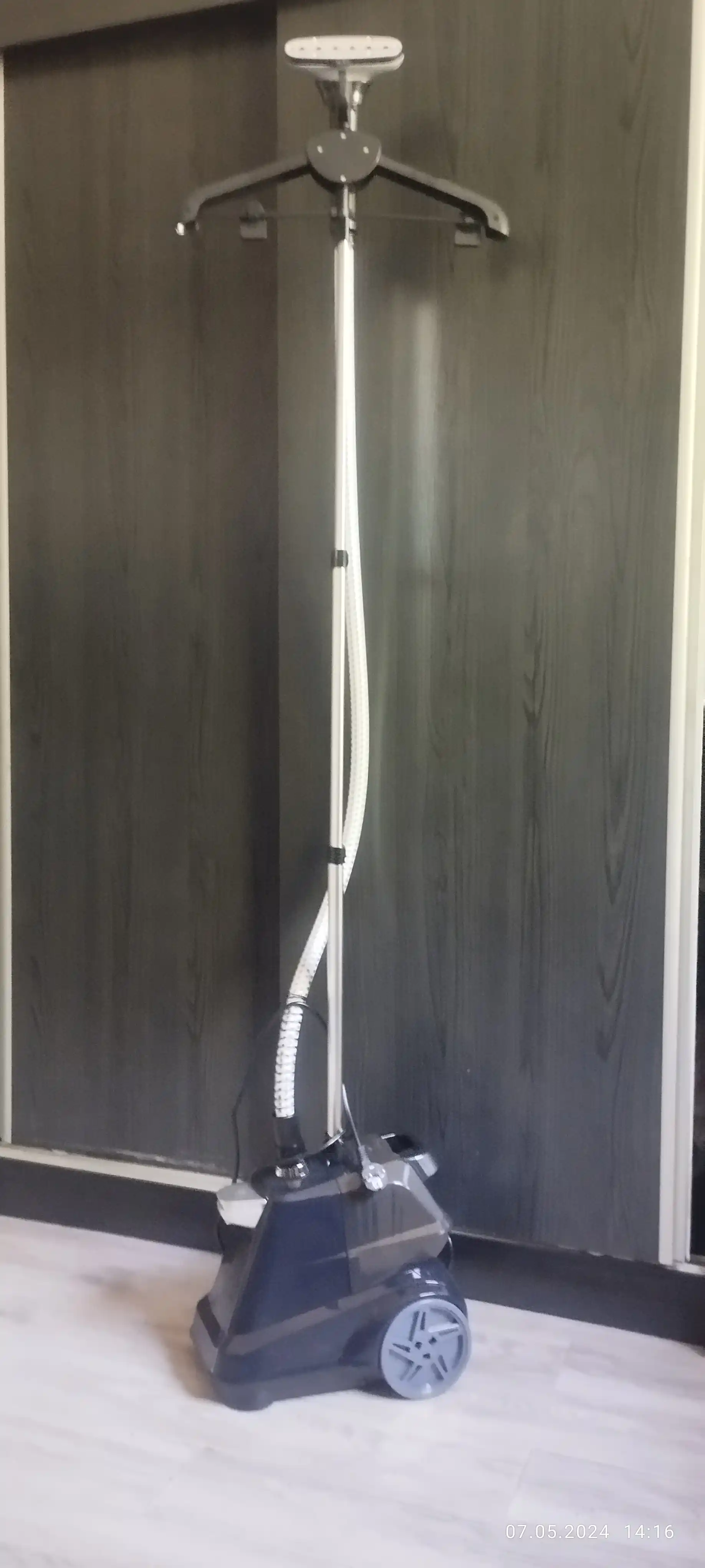 Профессиональный отпариватель для одежды Garment Steamer X3, 2000 Вт, 3л