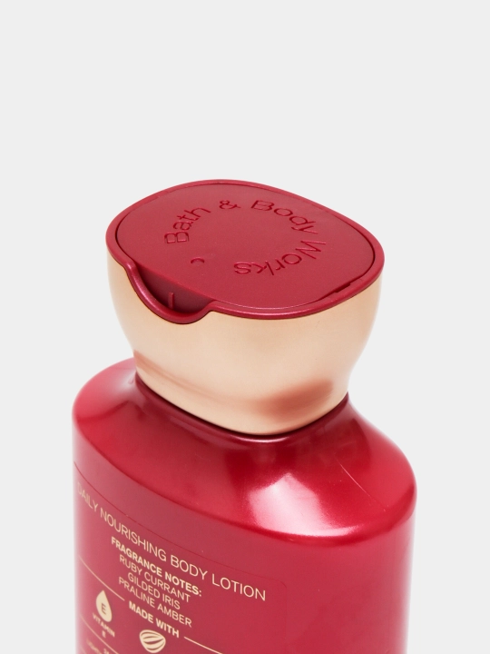 BATH AND BODY WORKS Парфюмepный увлажняющий лосьон для тела, 236 мл