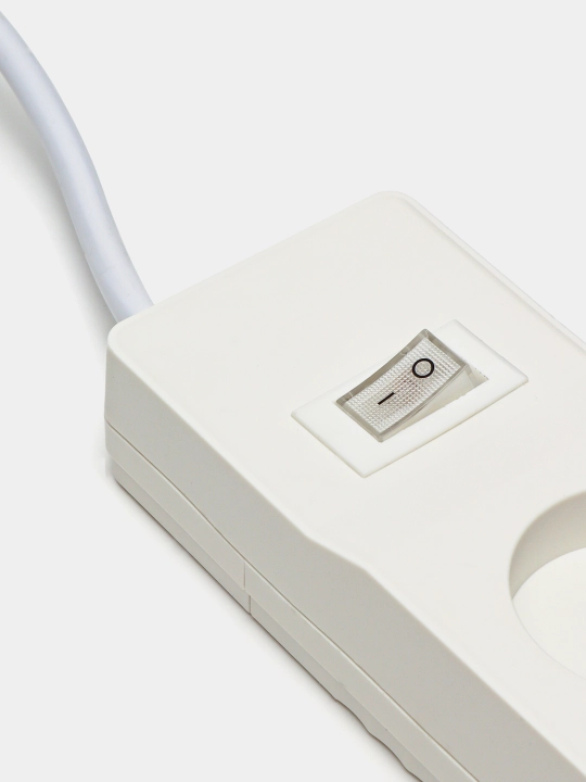 USB va o‘chirgichli uzaytirgich, 3 ta rozetka, 3 m kabel, 4 ta USB port, Beshr, pilot