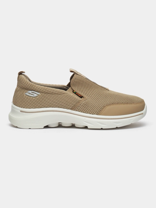 Erkaklar krossovkalari