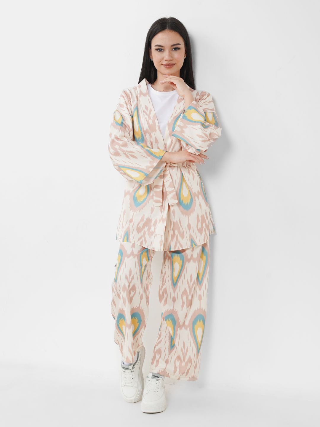 Ayollar dushida yuqori sifatli tomosha qiling