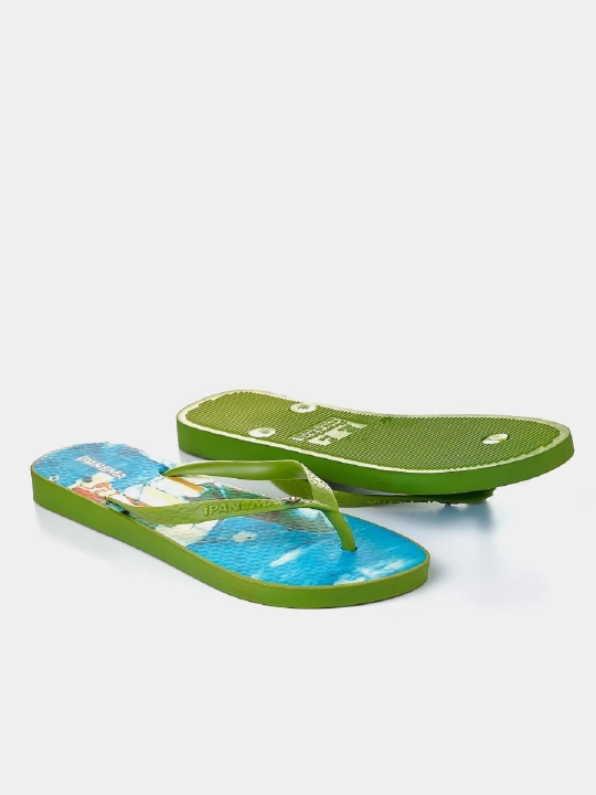 Ayollar slanslari, rezinali, yashil rangli Ipanema, Braziliya