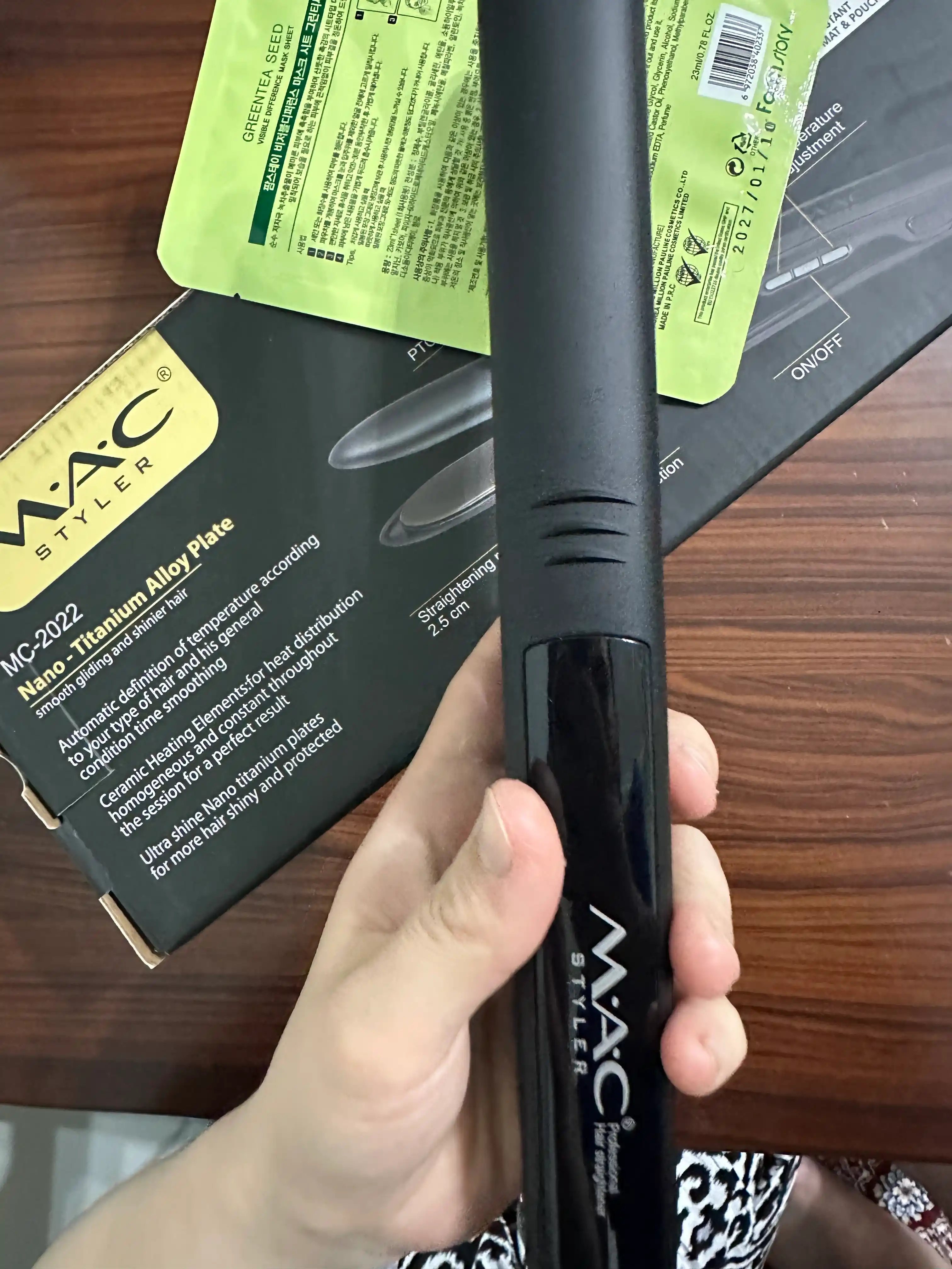 Professional soch tekislovchi dazmol MAC Stayler MC-2022, LCD displeyli