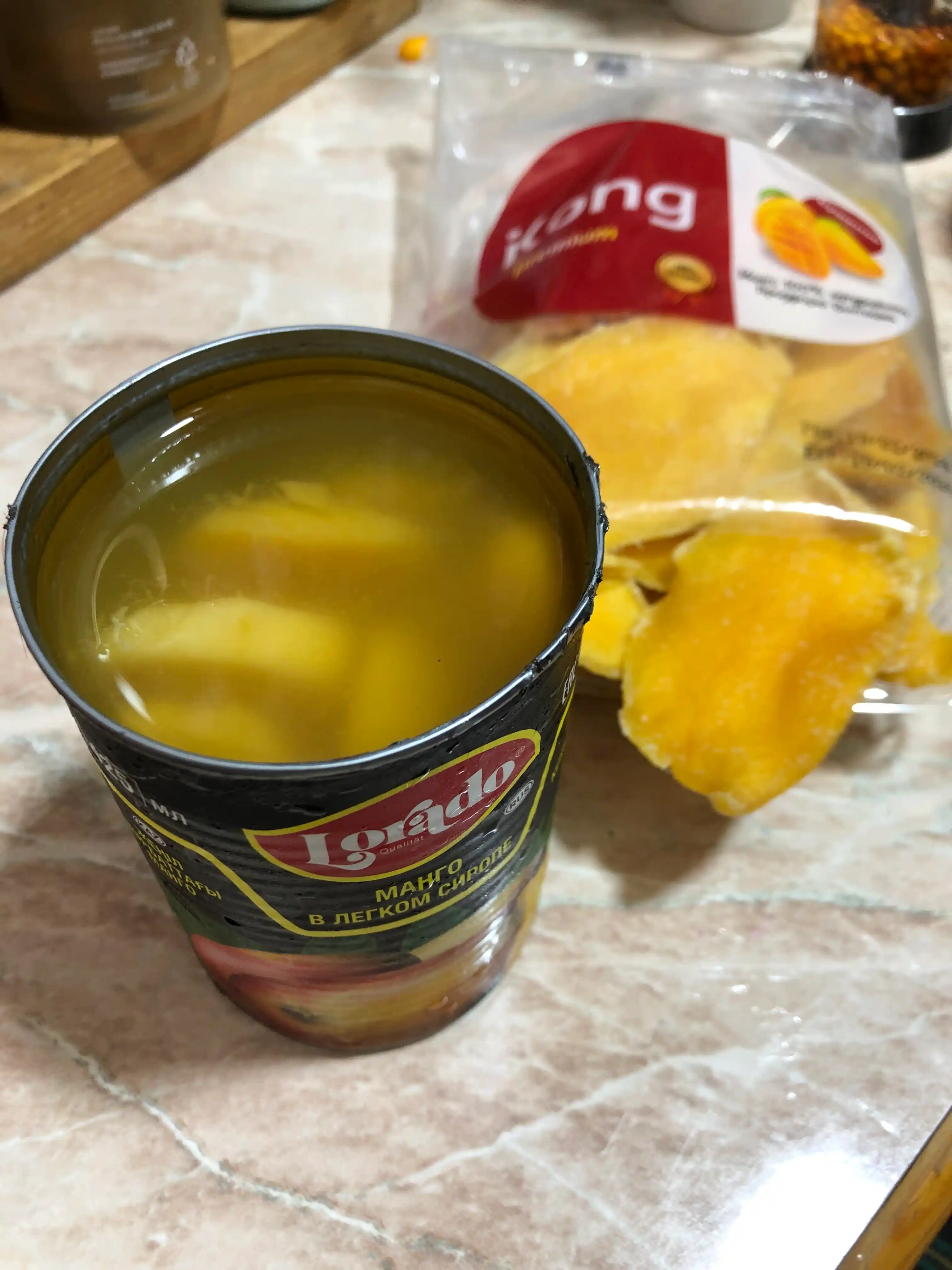Mango Lorado yengil siropda, 425 ml