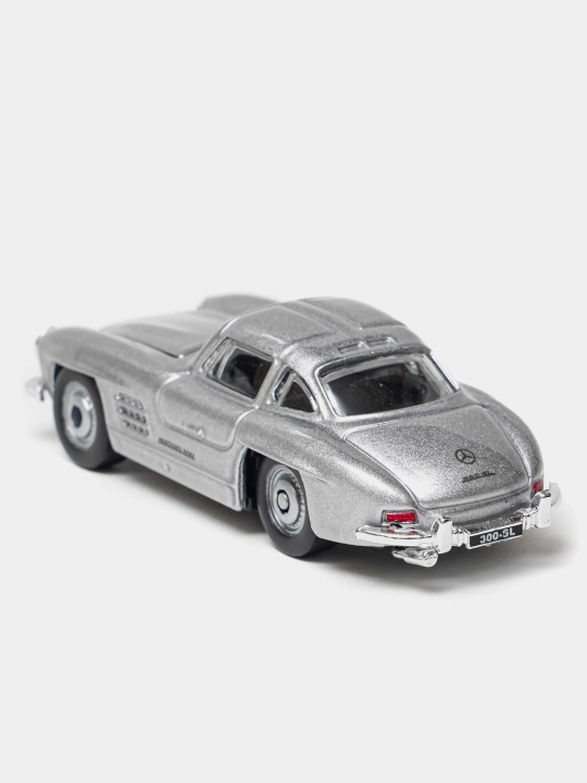 BBURAGO 1/64 kolleksiya o'yinchoq moshinasi: Mers, ZEEKR, NISSAN, BUGATTI, FORD