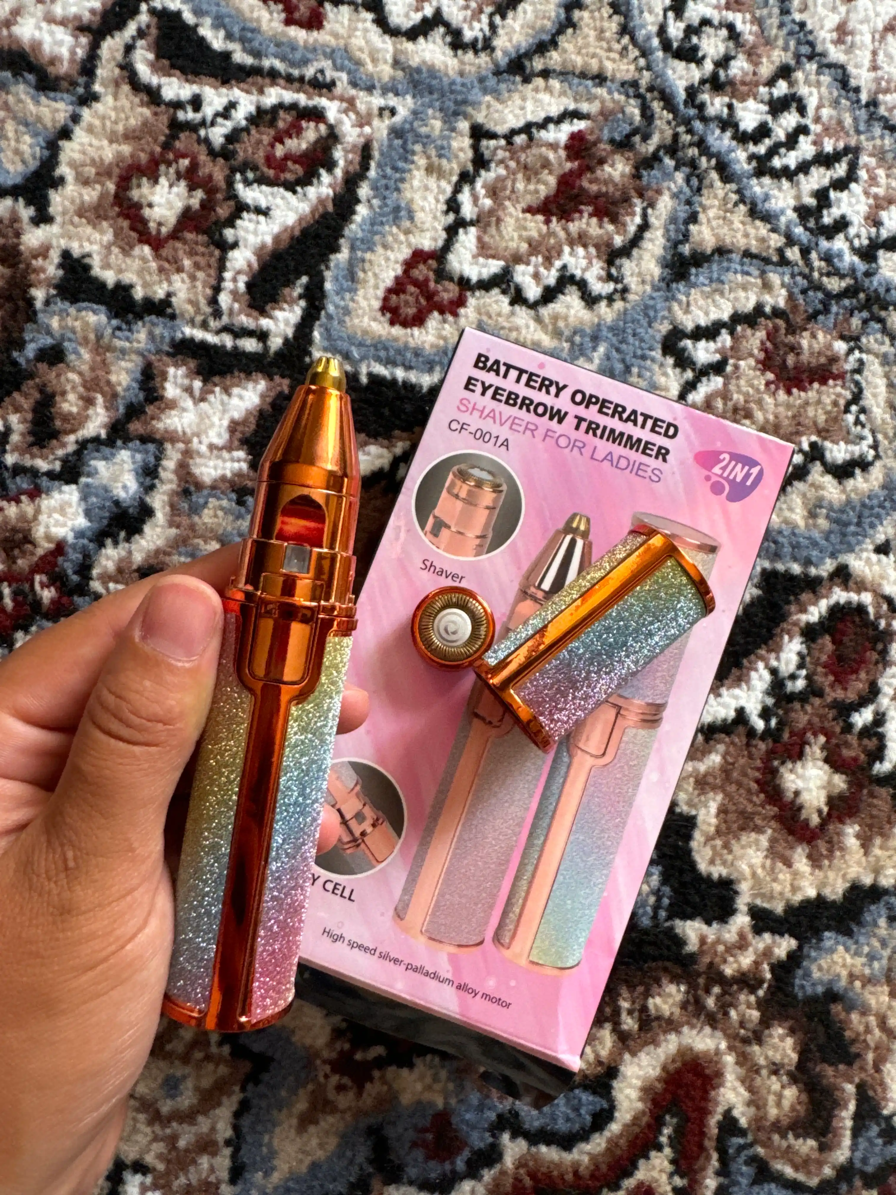 Epilator, qosh terish, yuz, quloq, burun, bikini zonasidagi sochlarni olib tashlash uchun