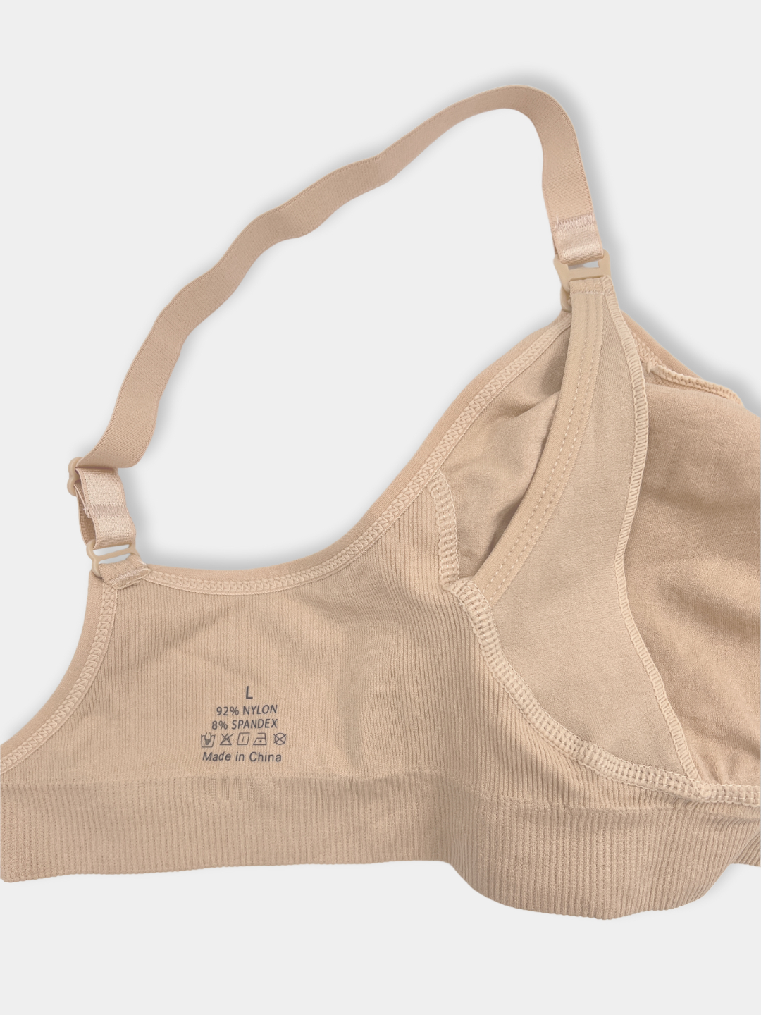 Kat Jordan deo porno filmida Xarkovda jinsiy aloqa