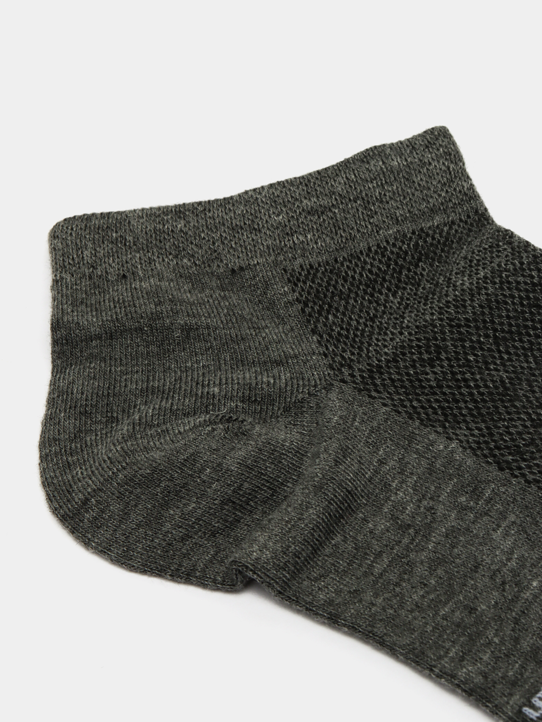 Qora yigit bilan oriq